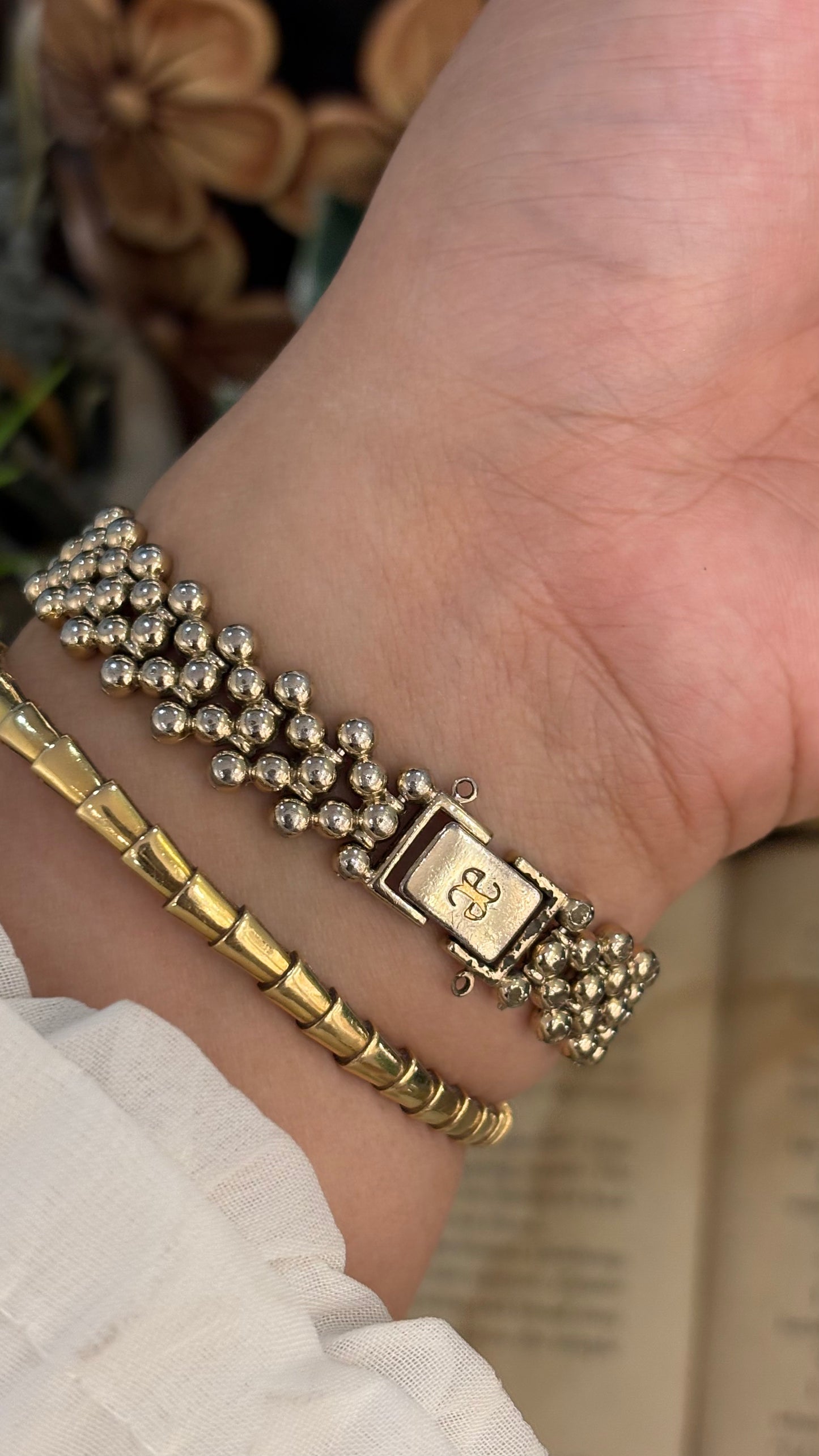 Rare Vintage Elegance Citizen Beaded Ball Bracelet Watch in Light Gold Tone Quartz Oval Dial