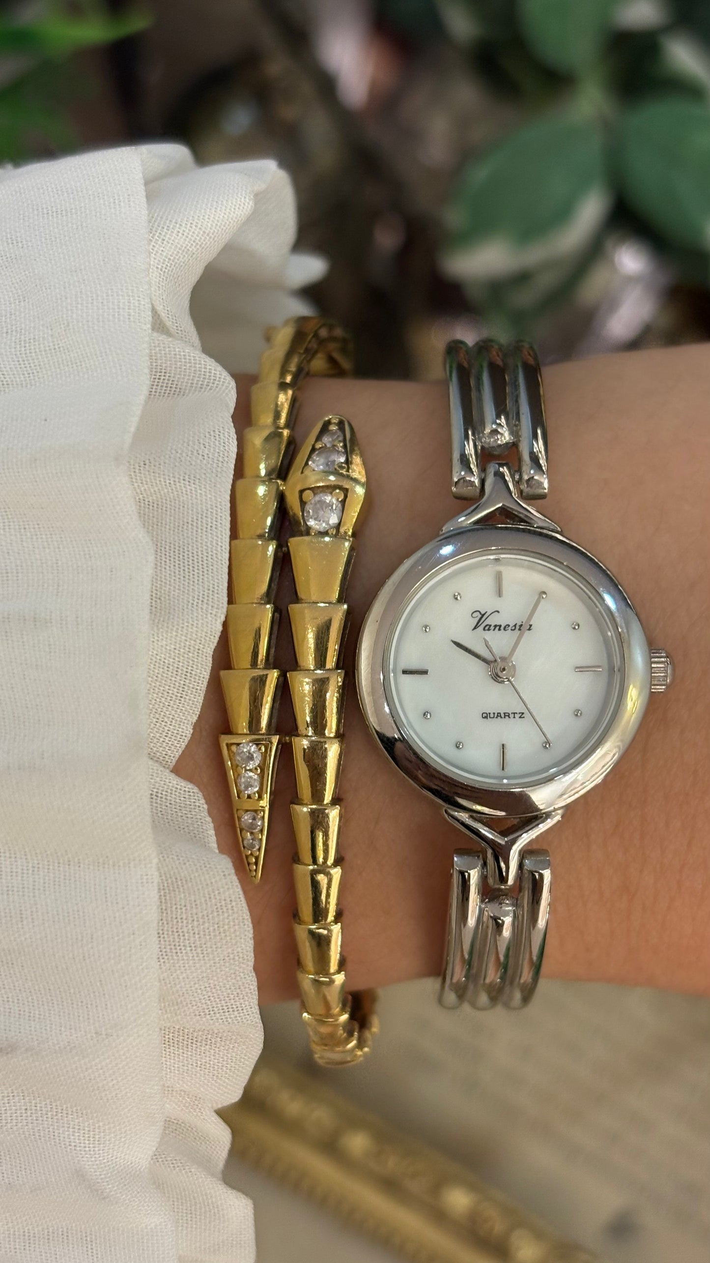 Vintage Elegant Vanessa Semi-Bangle in Silver Tone Mother of Pearl Dial Quartz