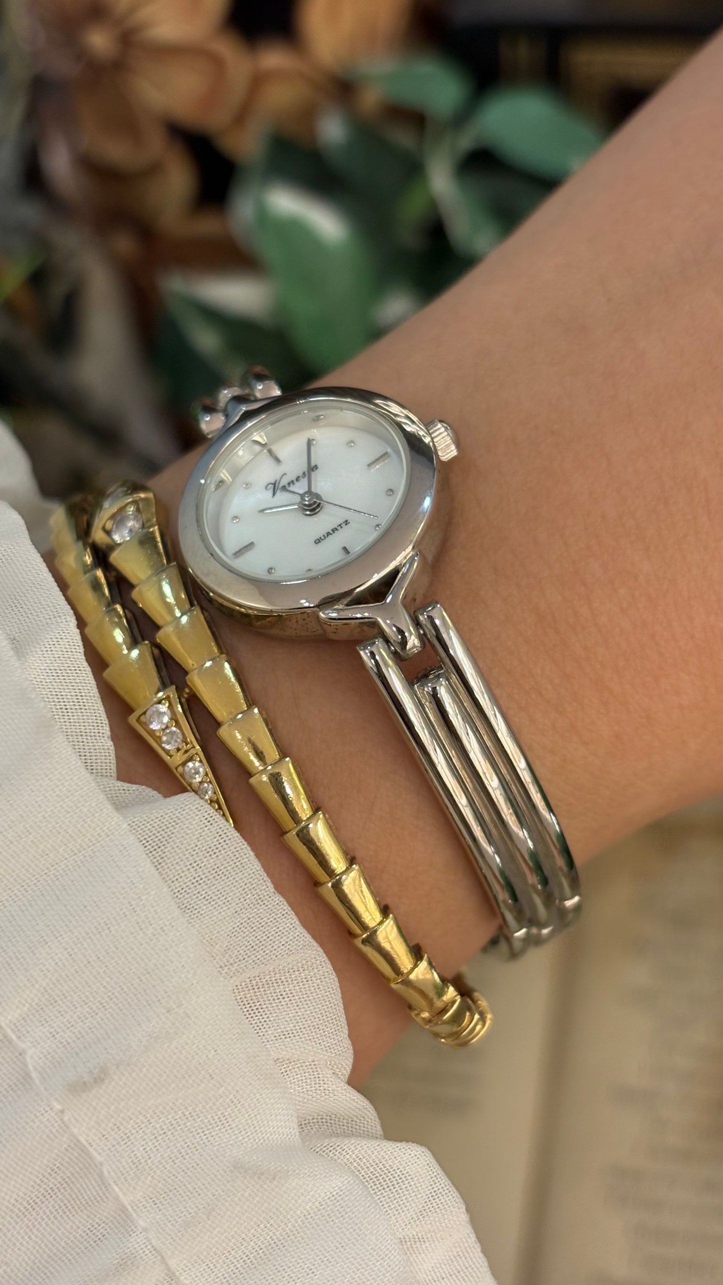 Vintage Elegant Vanessa Semi-Bangle in Silver Tone Mother of Pearl Dial Quartz