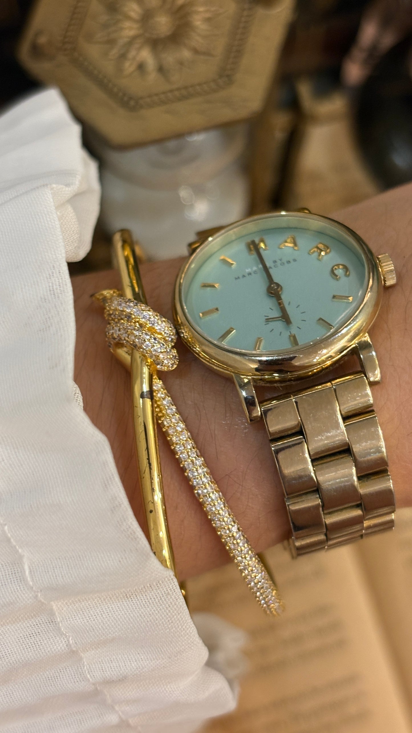 Vintage Marc by Marc Jacobs Classic Watch in Gold Tone Tiffany Blue Dial Quartz