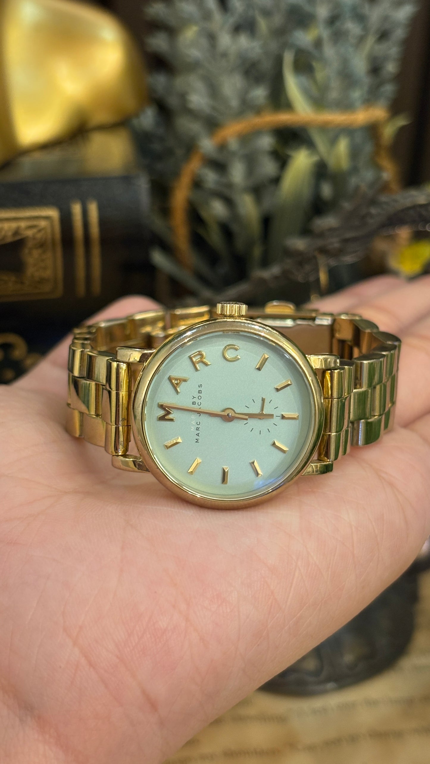 Vintage Marc by Marc Jacobs Classic Watch in Gold Tone Tiffany Blue Dial Quartz