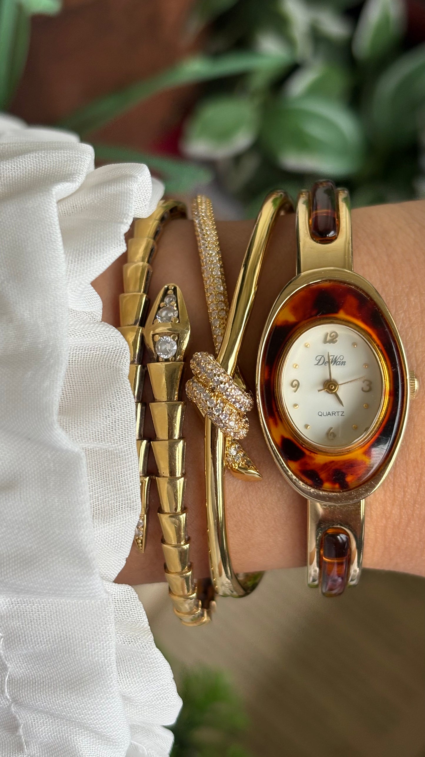 Vintage De Wan Tortoise Bangle Watch in Gold Tone Oval Face