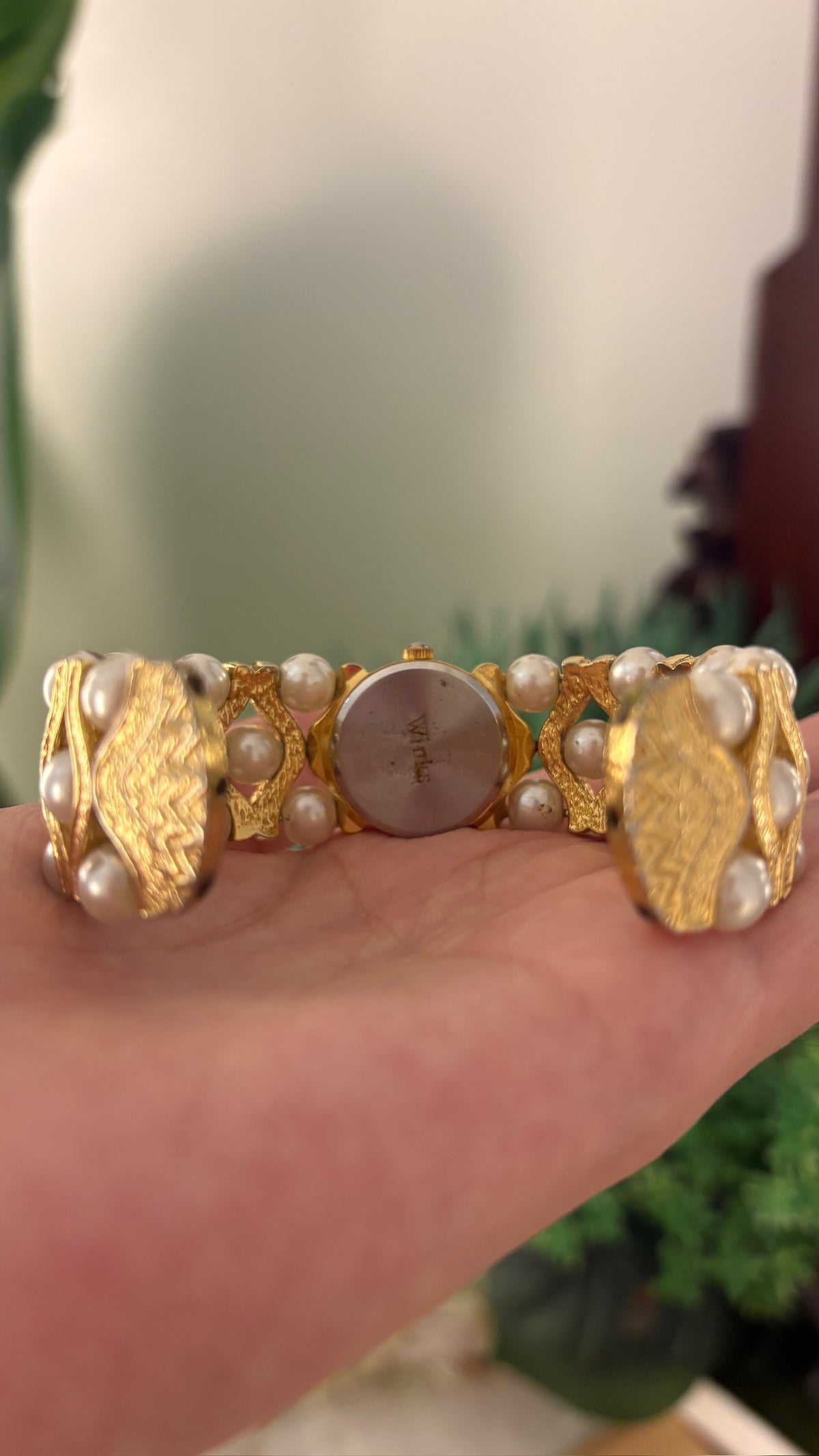 Rare Vintage Winks Pearl Accent Bangle Watch in Gold Tone Quartz