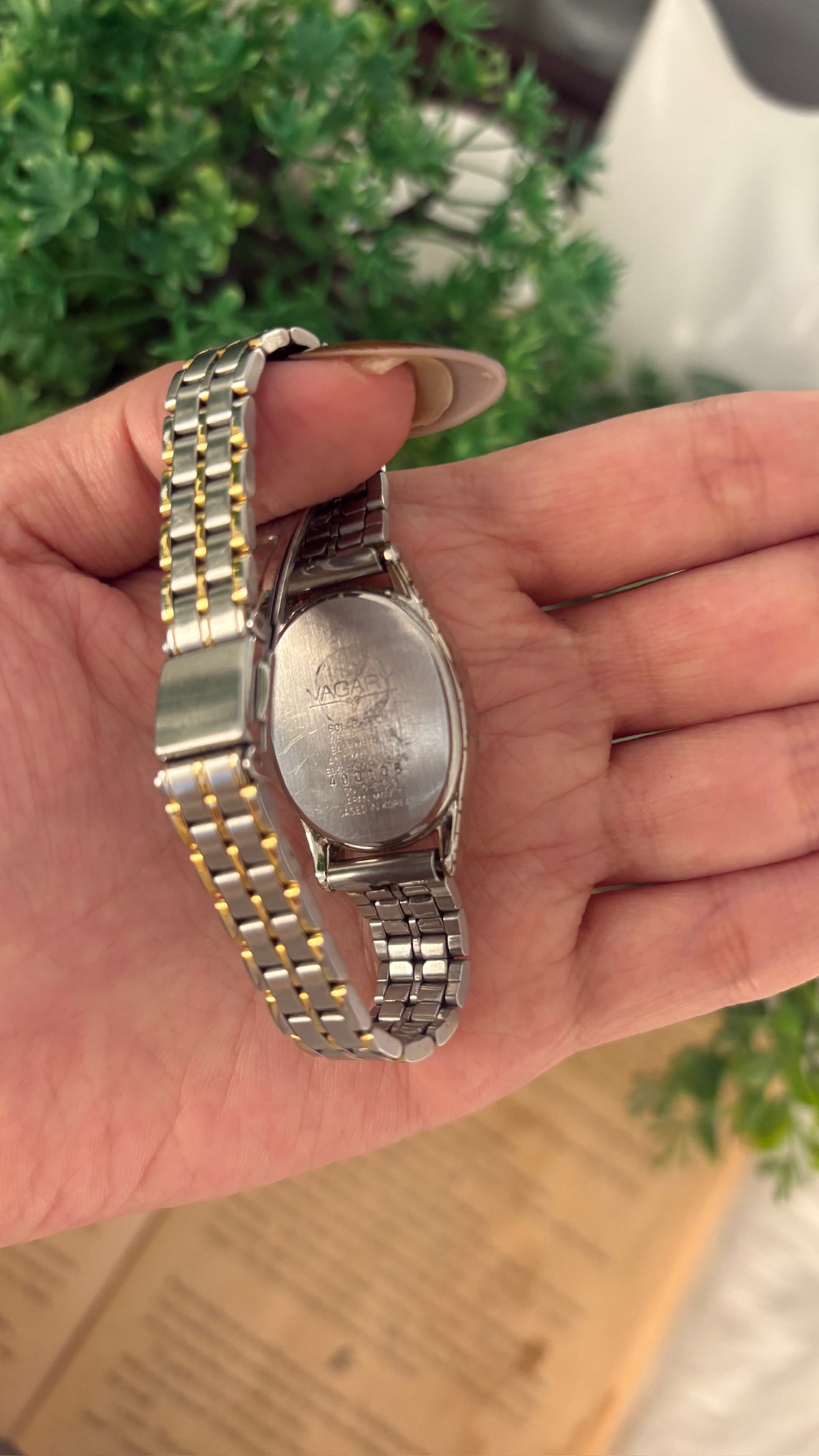 Vintage Vagary Solartech Oval Dial Classic Watch in Two-Tone Quartz