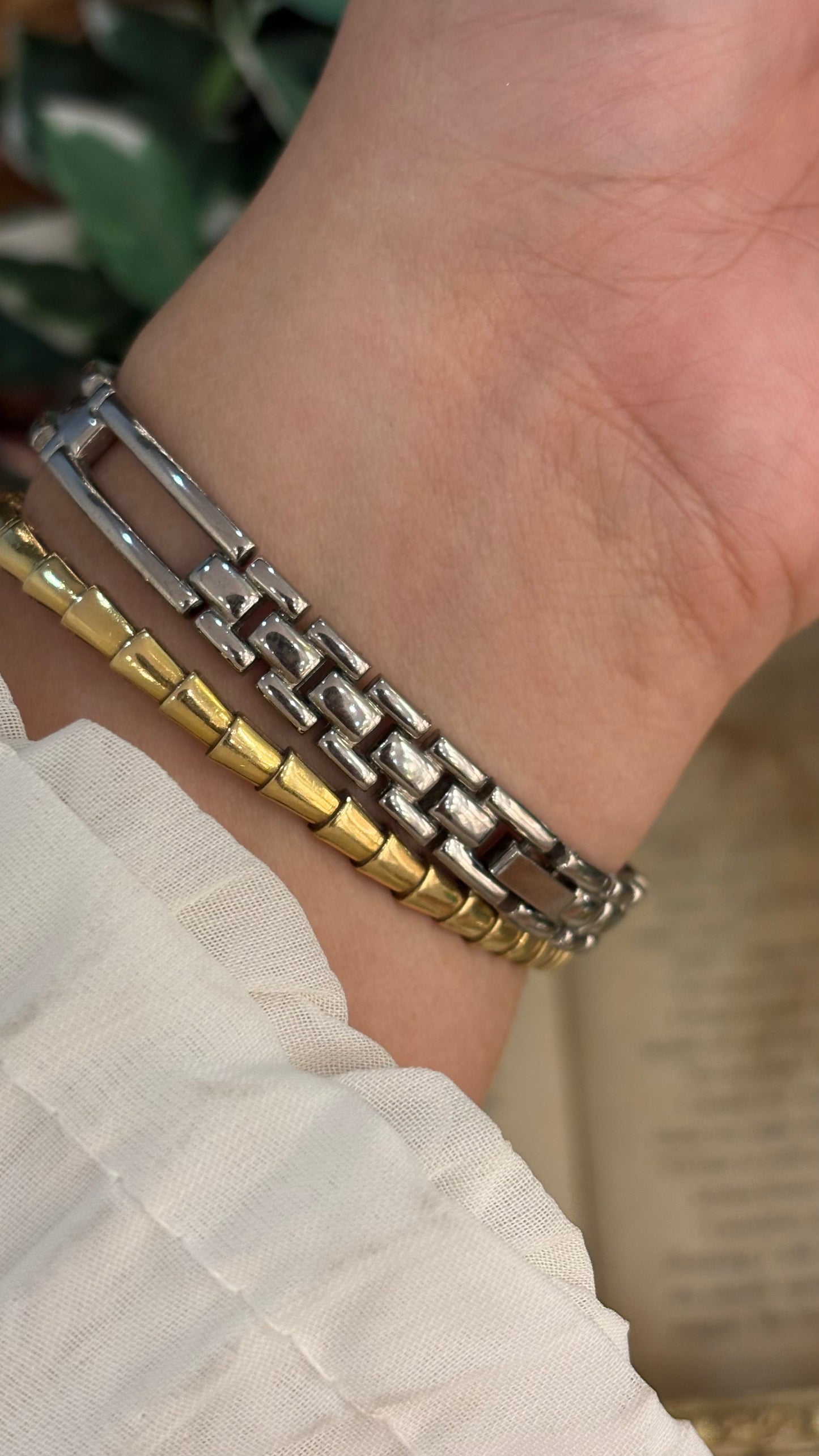 Dainty Vintage Krone Elongated Chain Link Semi-Bangle Watch in SIlver Tone Quartz