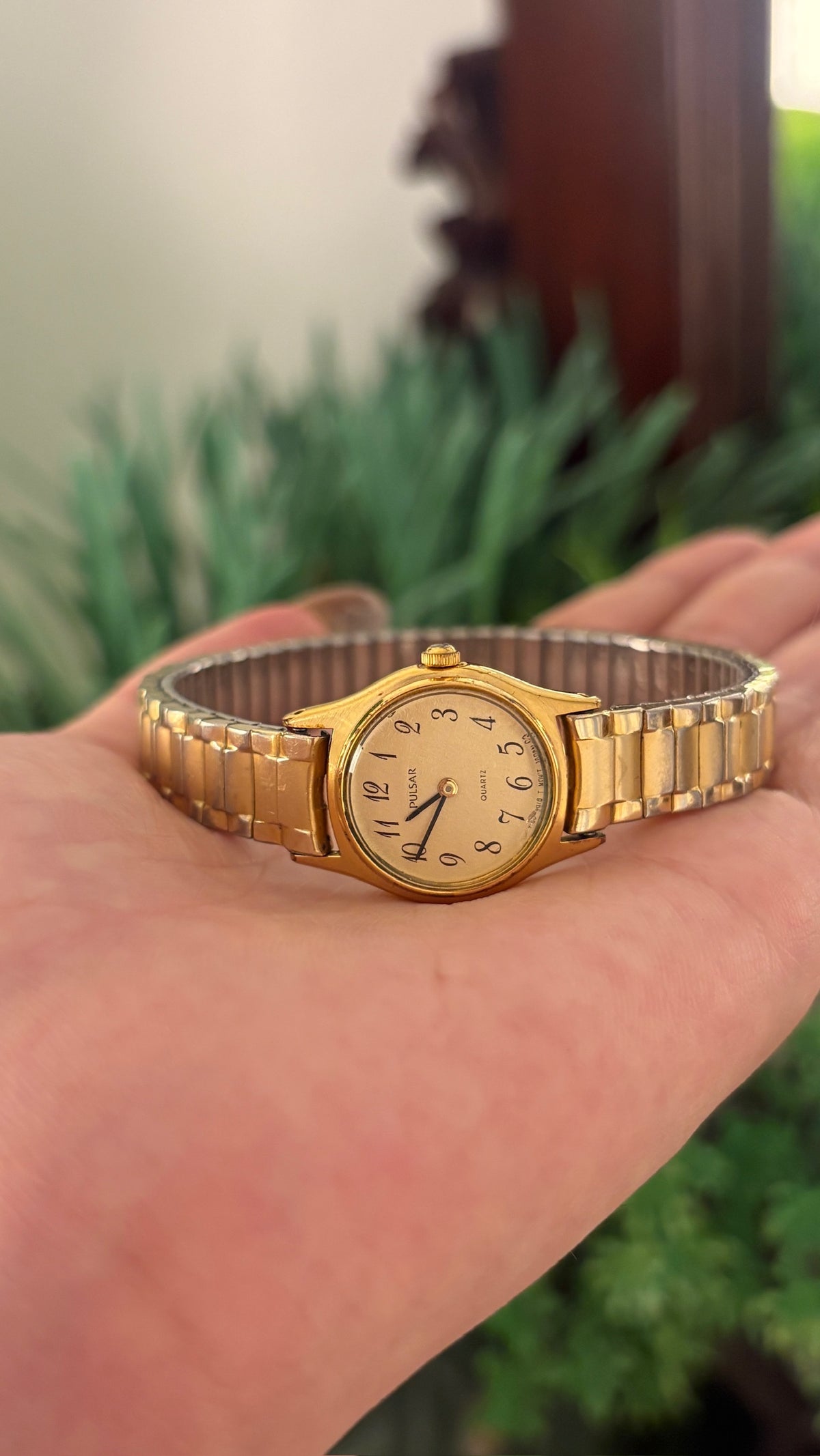 Rare Vintage Pulsar Seiko Classic Watch in Gold Tone Quartz