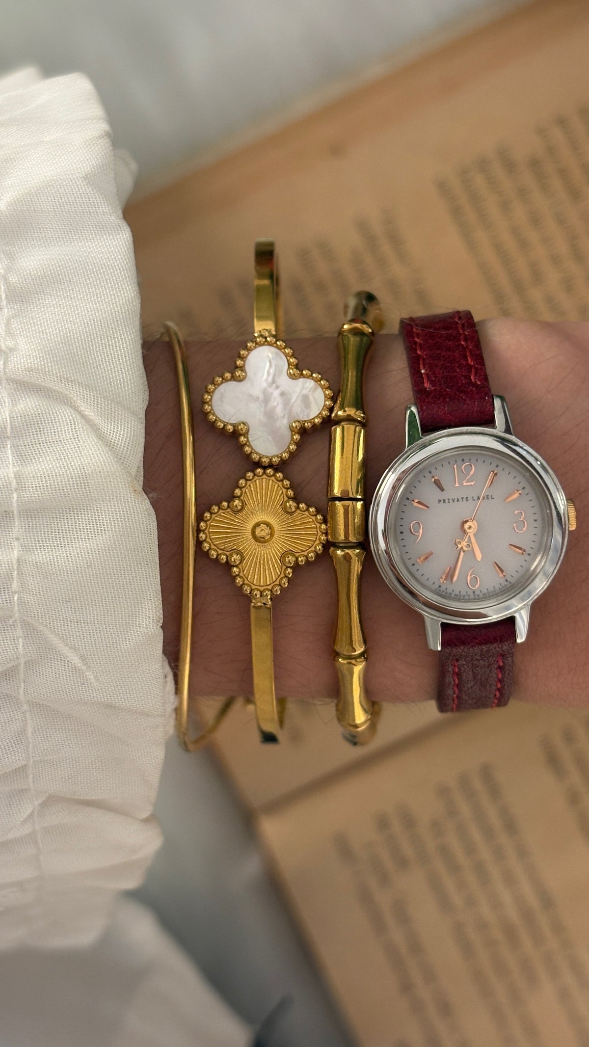 Rare Vintage Private Label Classic Watch in Silver Tone Red Leather Quartz
