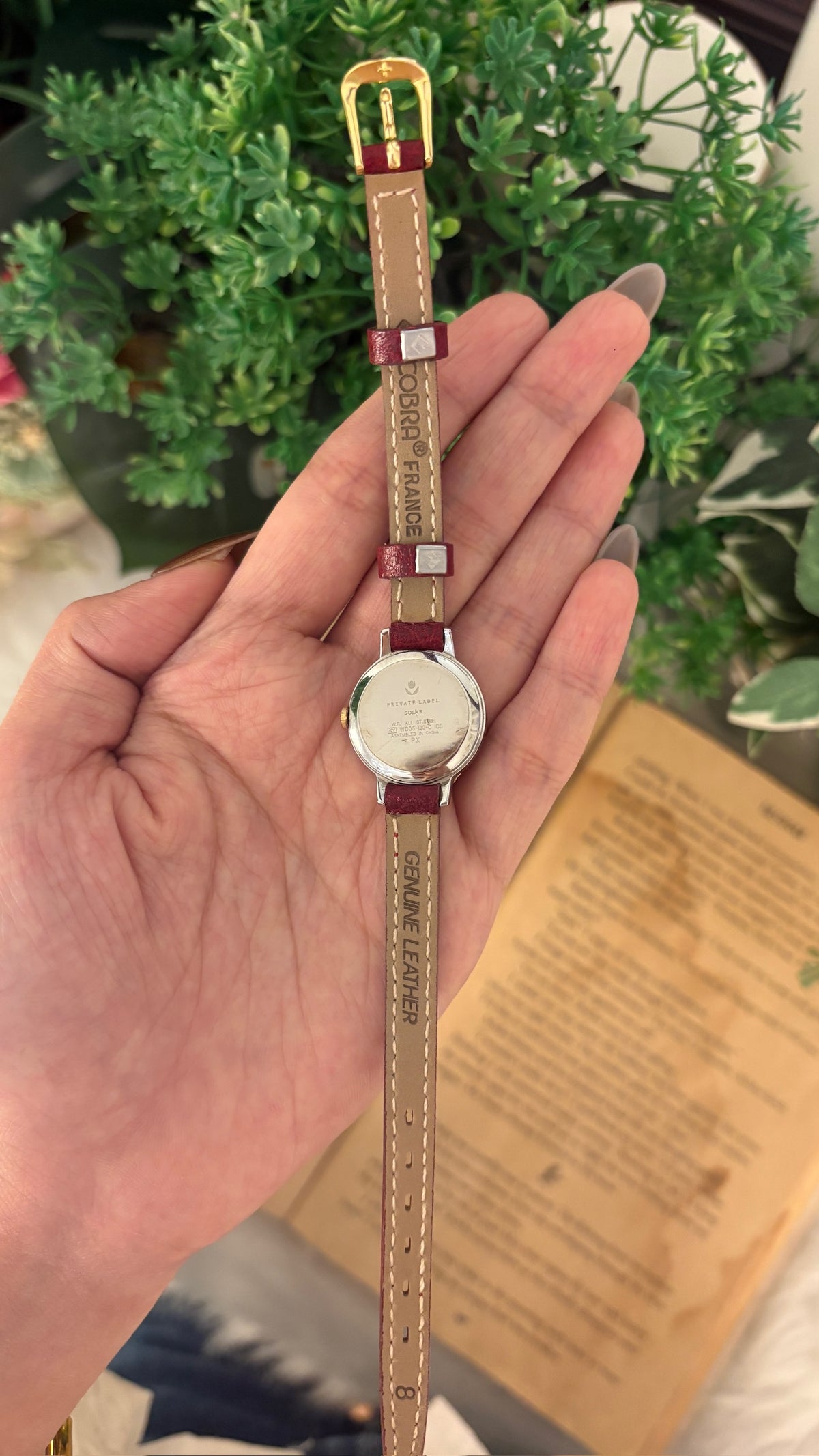 Rare Vintage Private Label Classic Watch in Silver Tone Red Leather Quartz