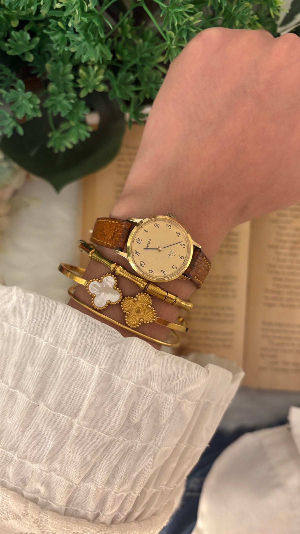 Rare Vintage Seiko Socie Watch in Gold Tone Brown Leather Quartz