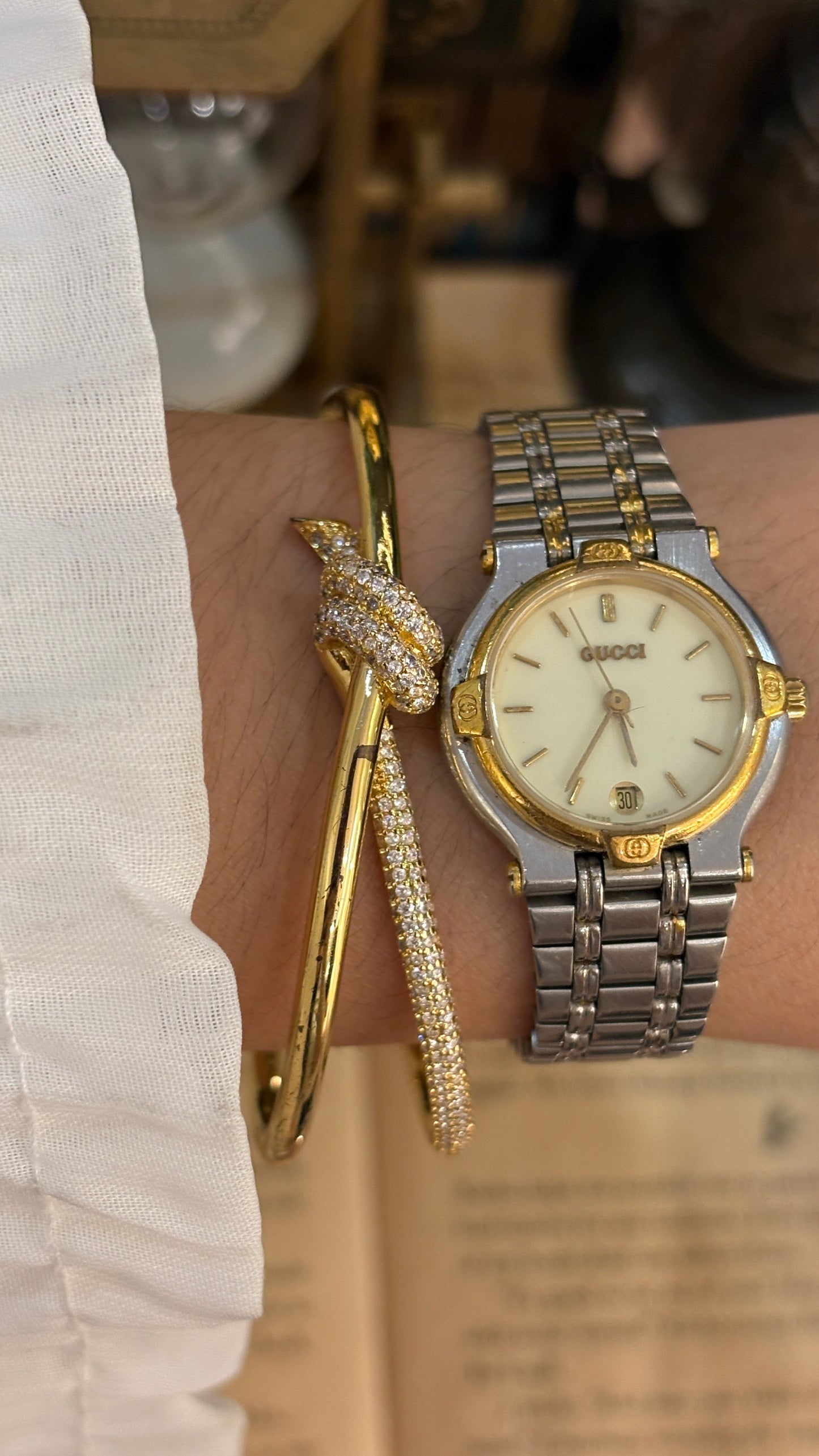 Vintage Gucci Swiss 9000L with Date Window Watch in Two-Tone Quartz