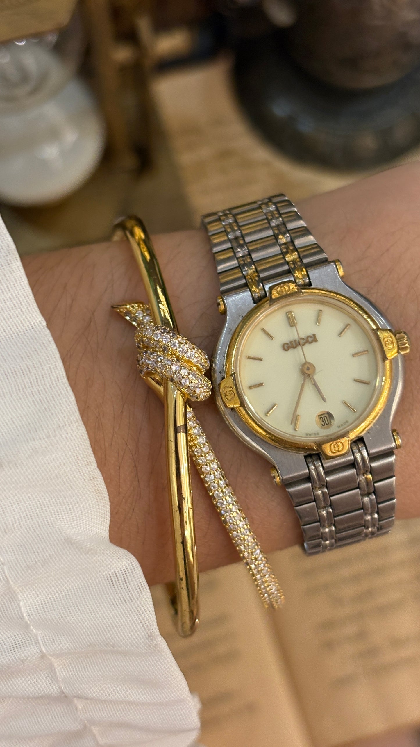 Vintage Gucci Swiss 9000L with Date Window Watch in Two-Tone Quartz