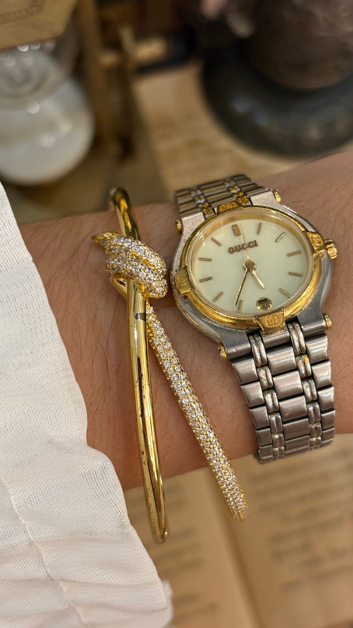 Vintage Gucci Swiss 9000L with Date Window Watch in Two-Tone Quartz