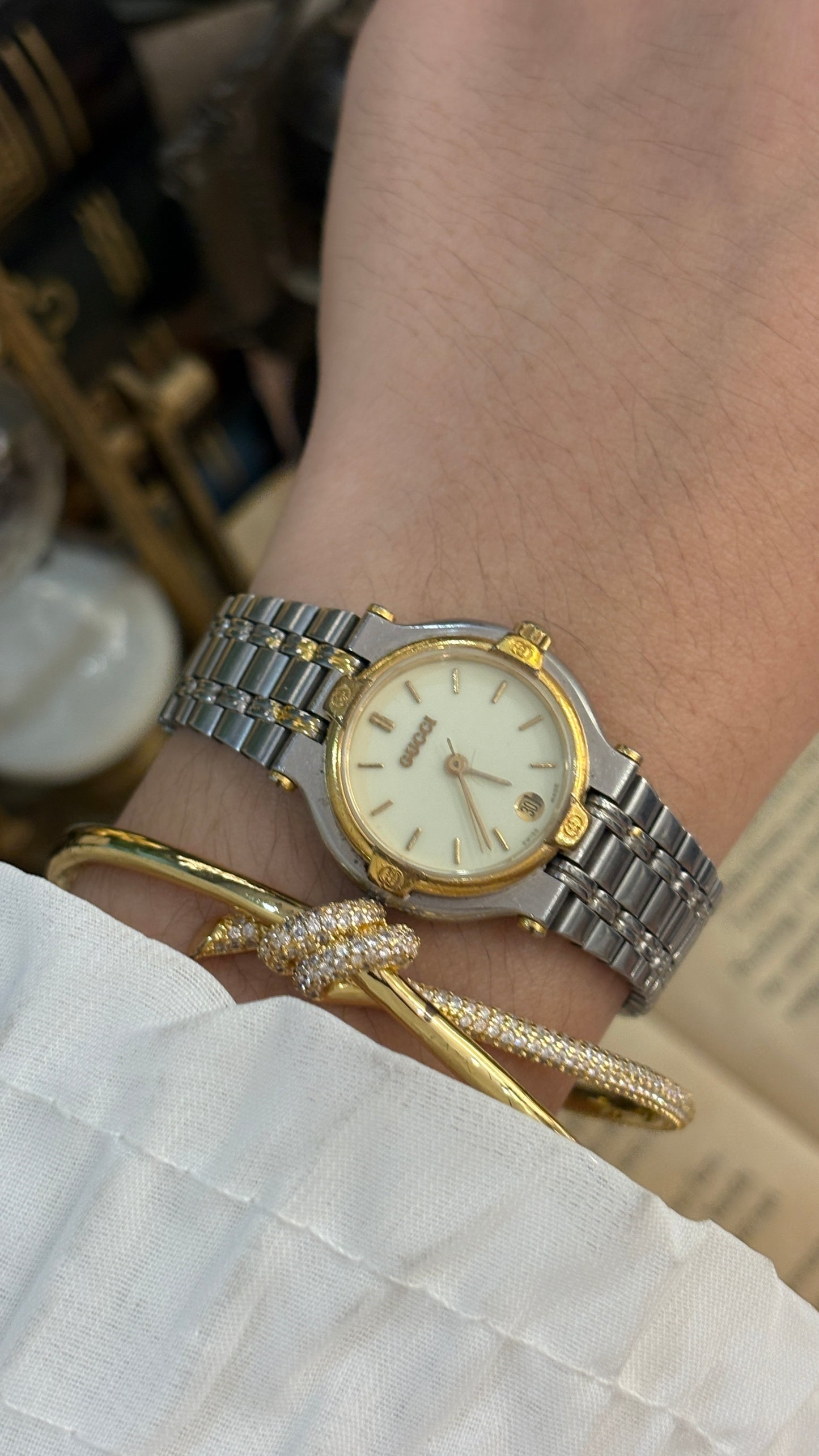 Vintage Gucci Swiss 9000L with Date Window Watch in Two-Tone Quartz
