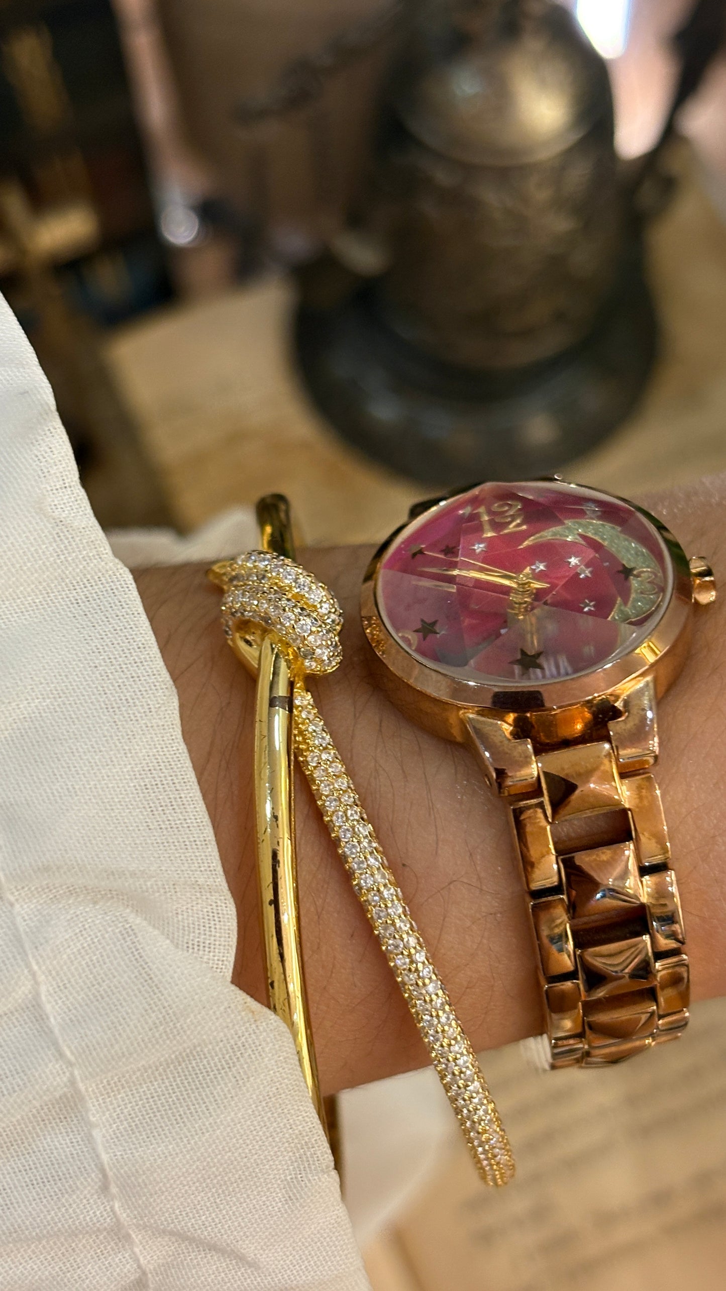Vintage Anna Sui Celestial Watch in Rose Gold Tone Hot Pink Sunray Dial Quartz