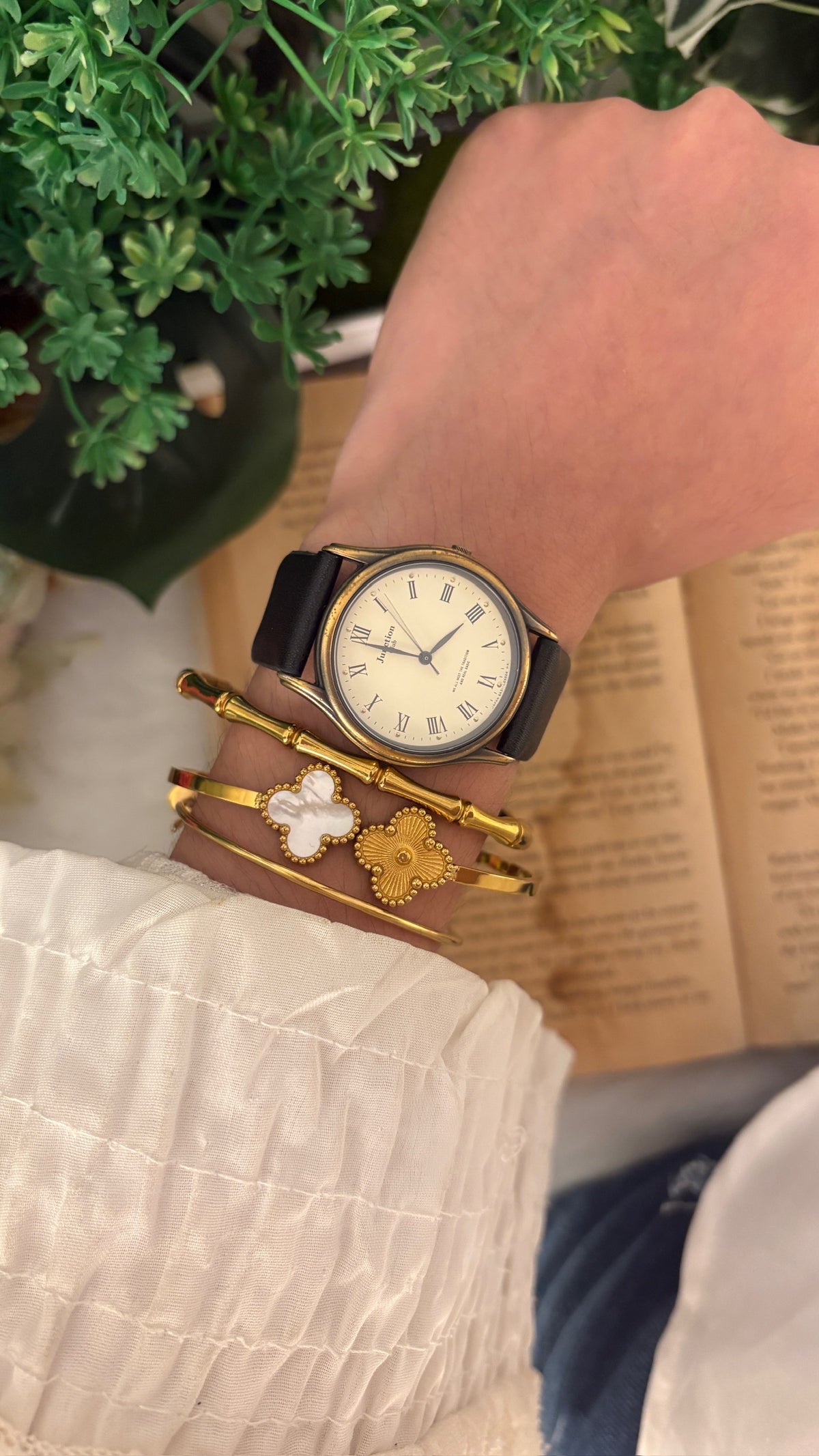 Rare Vintage Junction Citizen Roman Dial Mens Watch in Gold Brass Tone Black Leather Quartz