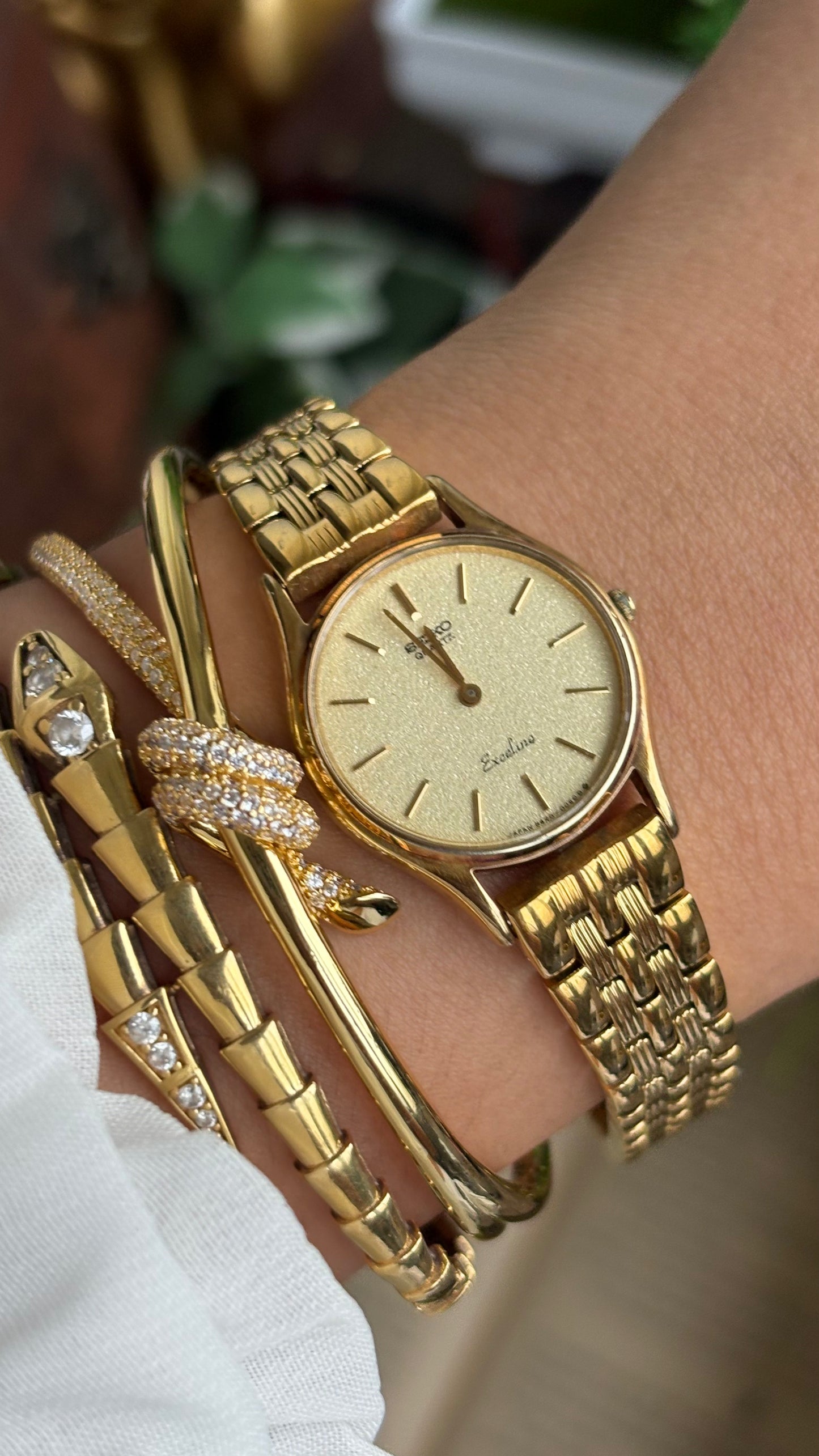 Vintage Dainty Seiko Exceline Watch in Gold Tone Rare Dial Style