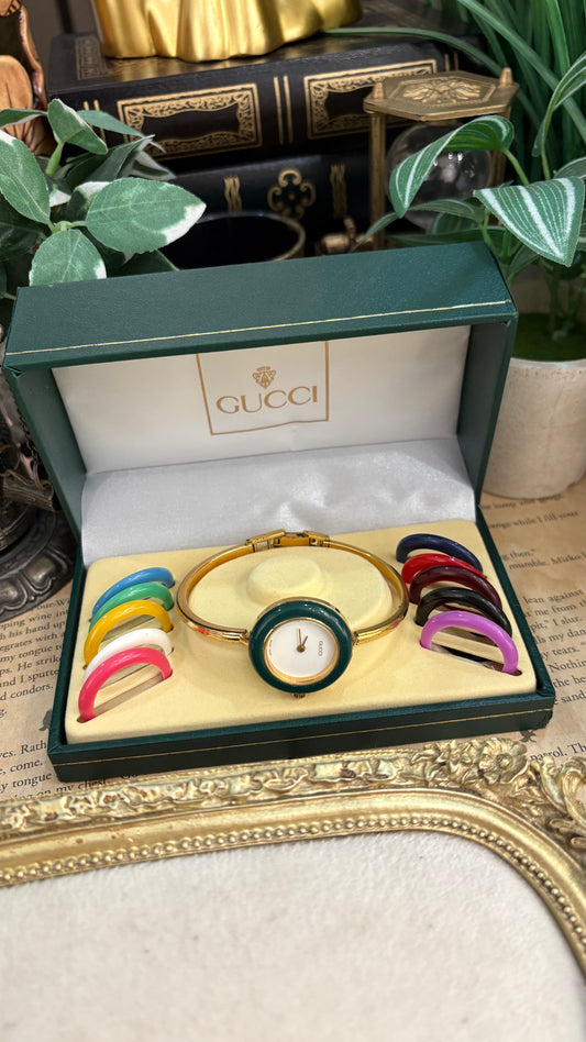 Extremely Rare Gucci Interchangeable Bezel Bangle Watch Set in Gold Tone Quartz Swiss