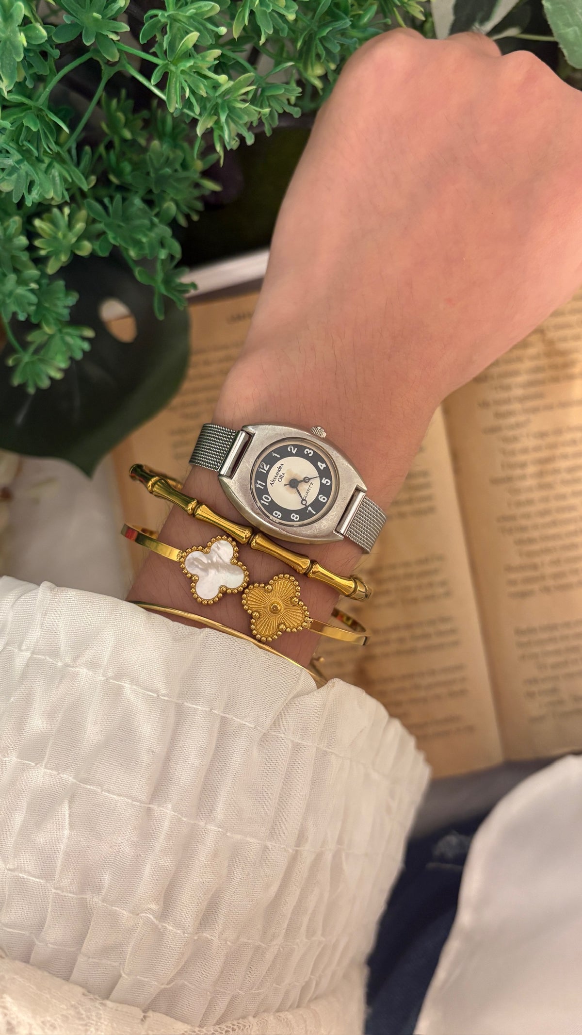 Vintage Alessandra Olla Mesh Strap Watch in Silver Tone Quartz