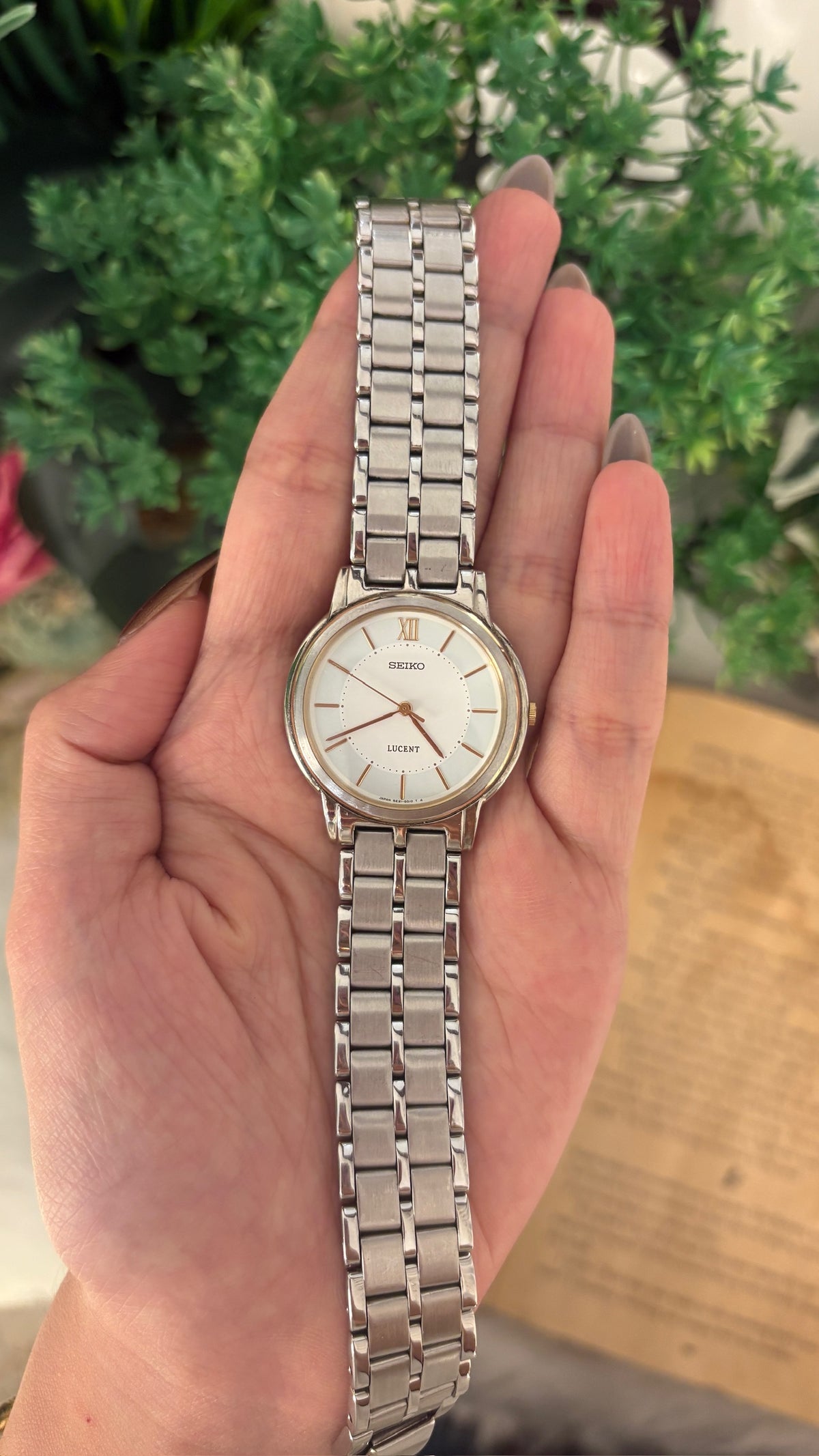 Rare Vintage Seiko Lucent Mens Watch in Silver Tone Quartz