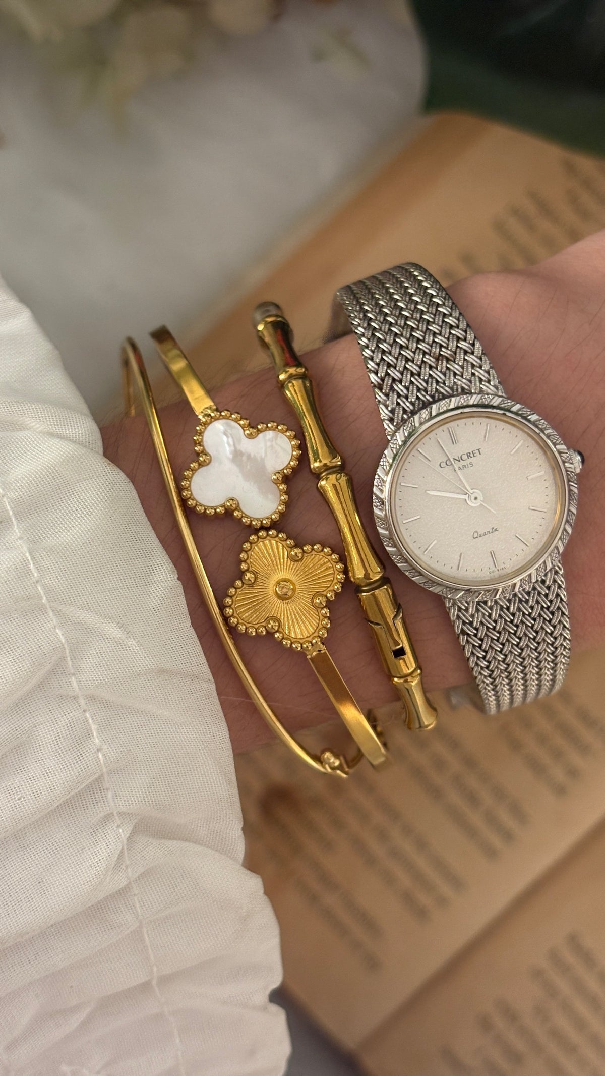 Vintage Concret Dress Watch in Silver Tone Quartz
