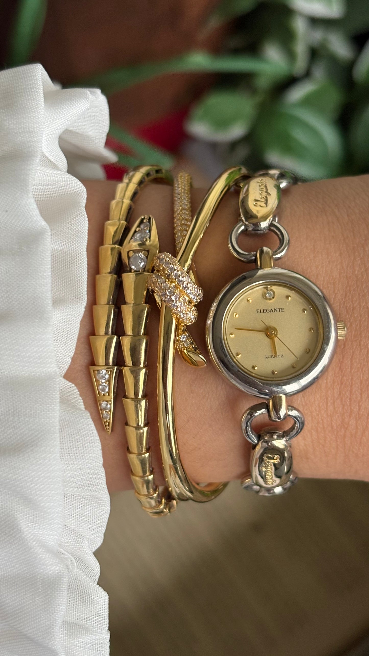 Vintage Elegante Bracelet Watch in Two-Tone