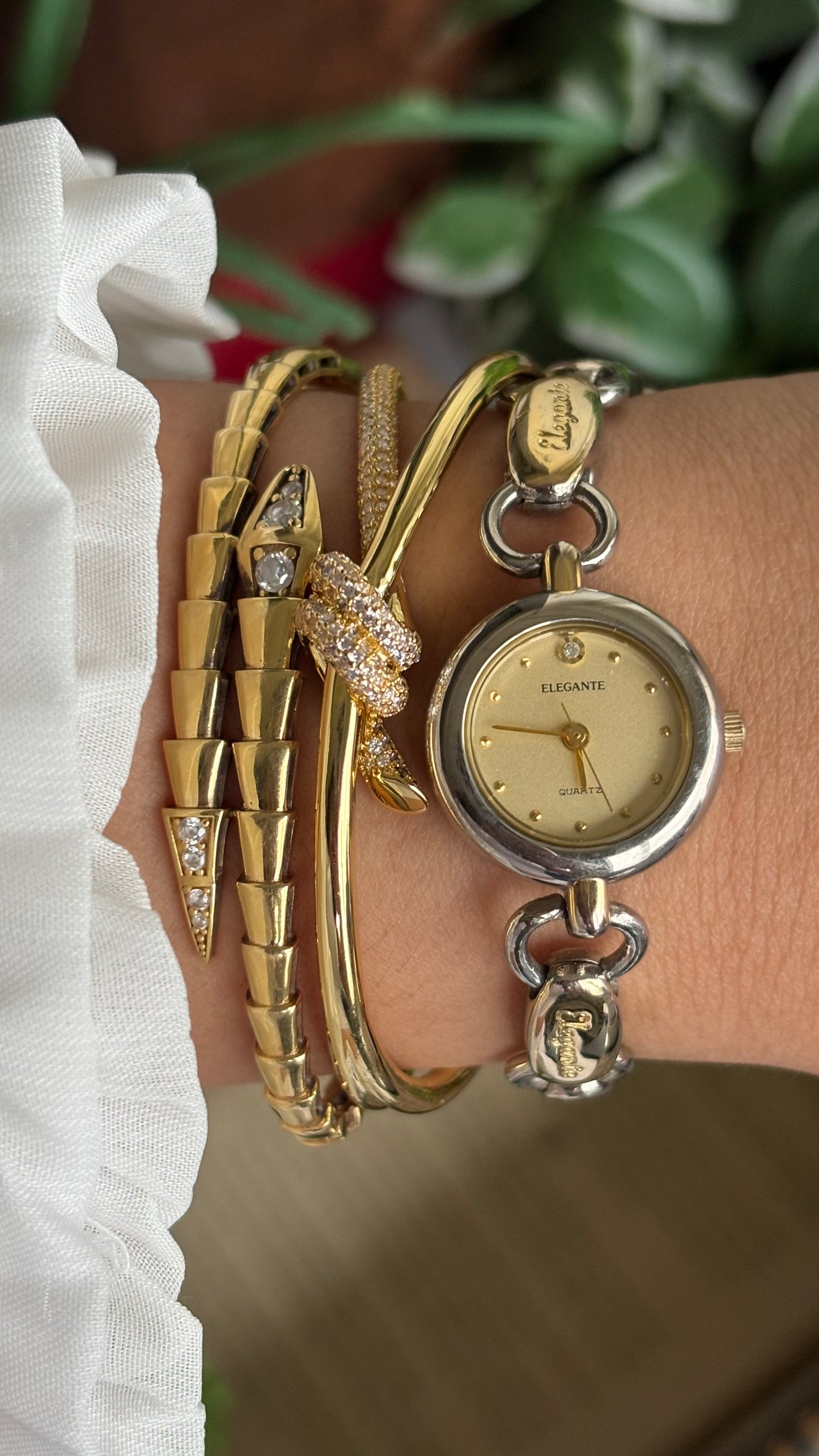 Vintage Elegante Bracelet Watch in Two-Tone