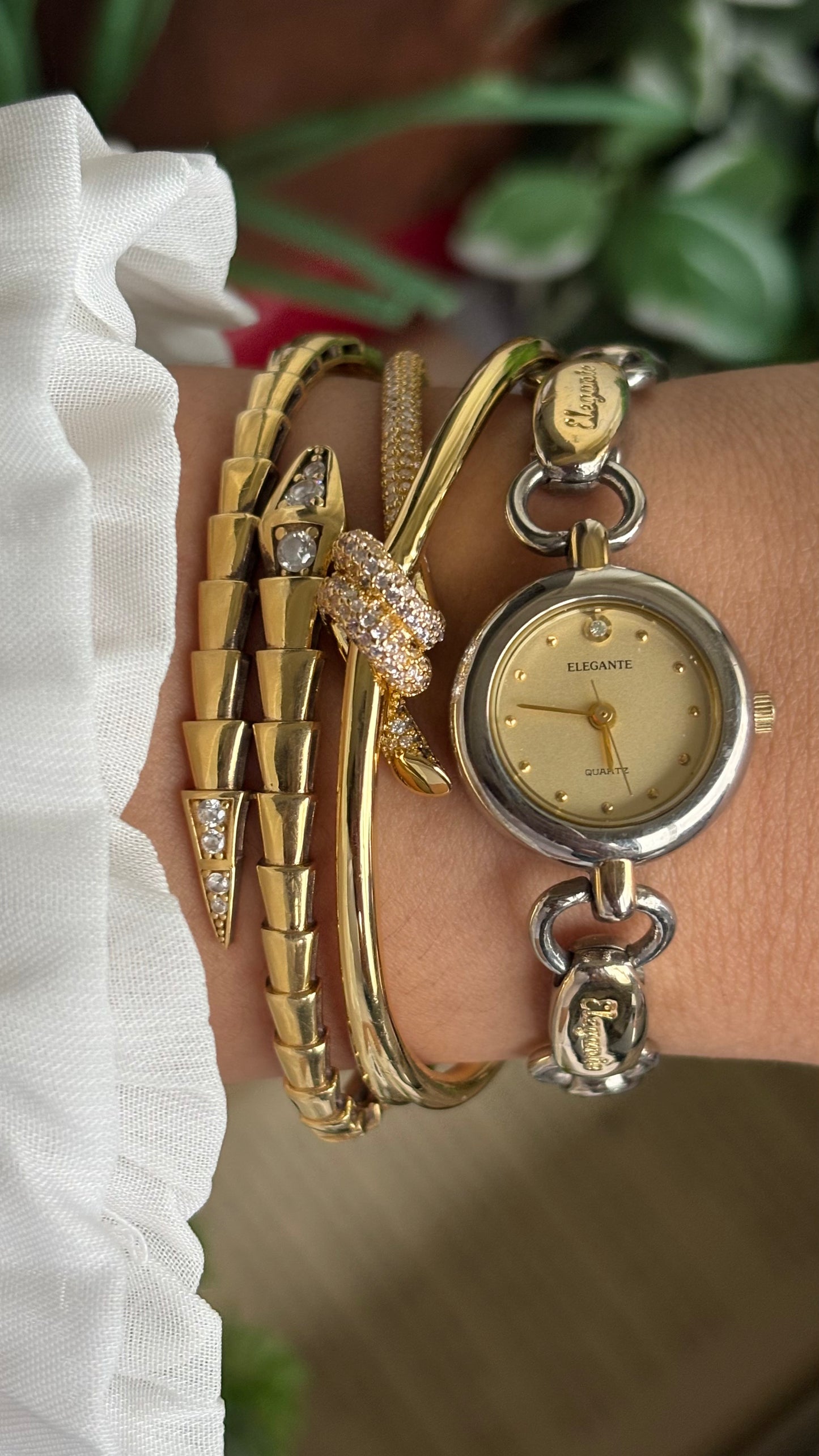 Vintage Elegante Bracelet Watch in Two-Tone