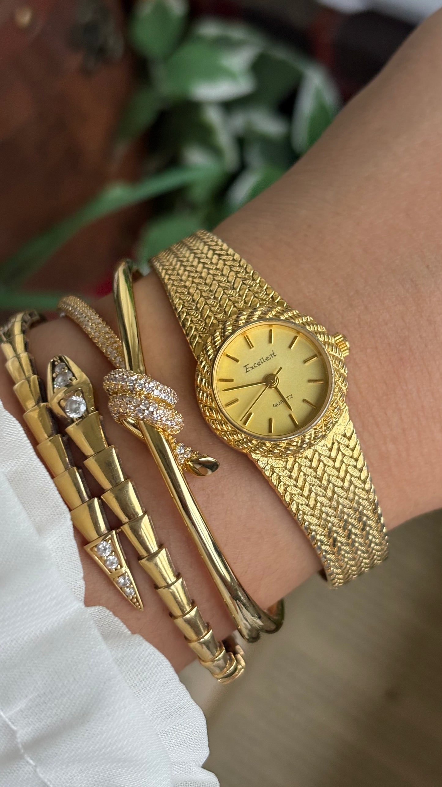 Vintage Excellent Woven Watch in Gold Tone Piaget Style