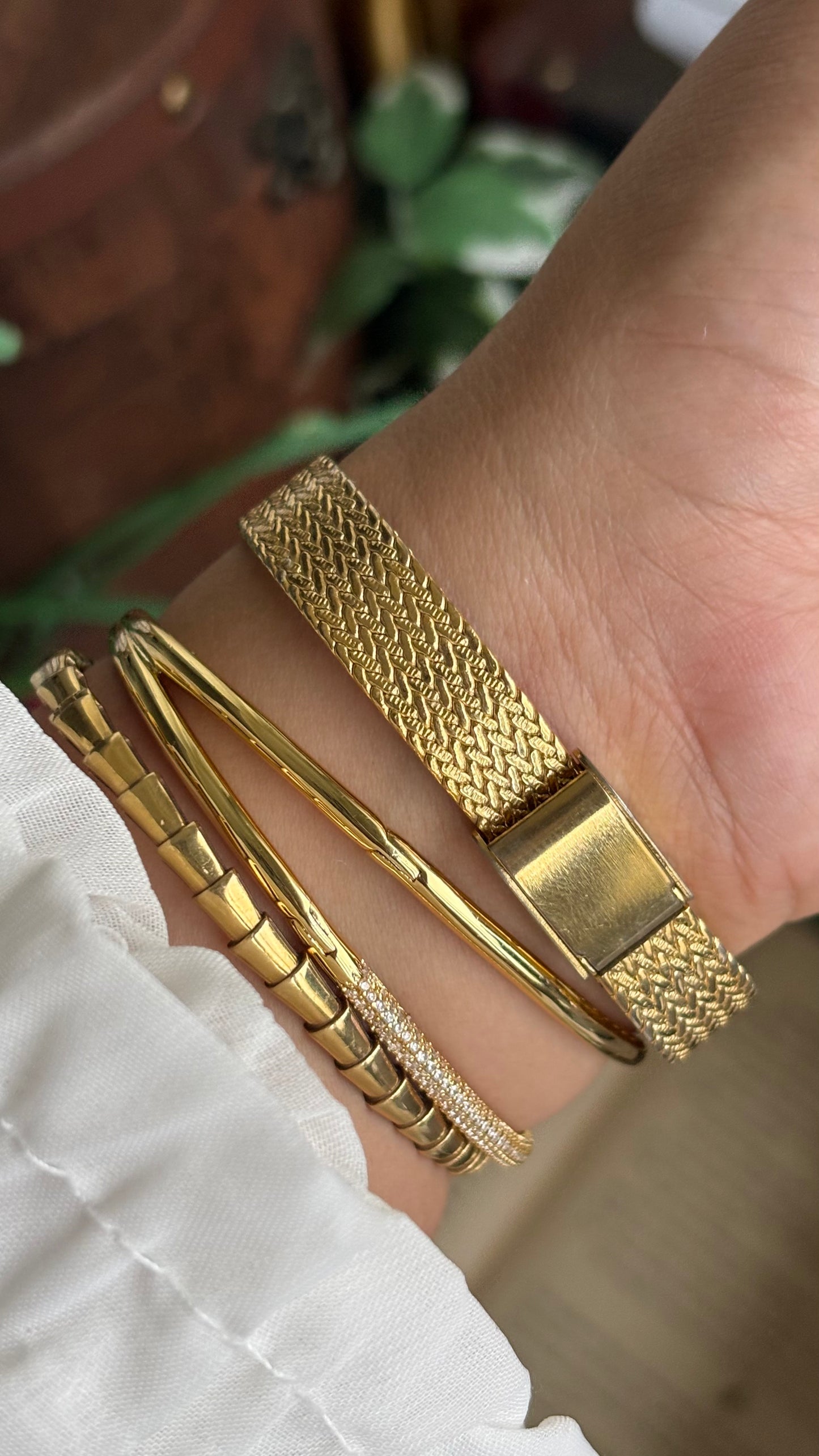 Vintage Excellent Woven Watch in Gold Tone Piaget Style