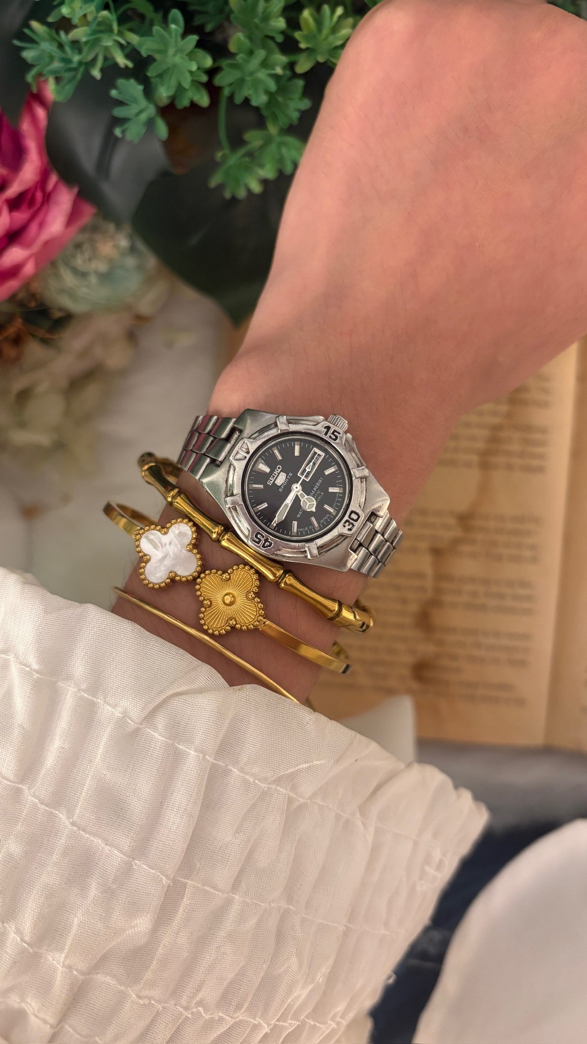 Rare Vintage Seiko 5 Sports Automatic Day-Date Watch in Silver Tone