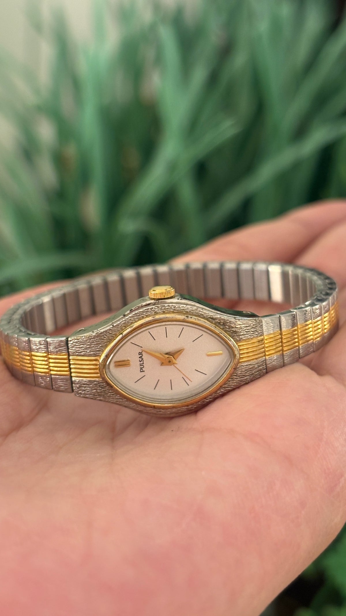 Rare Vintage Pulsar Seiko Eye Dial Expandable Band Watch in Two-Tone Quartz