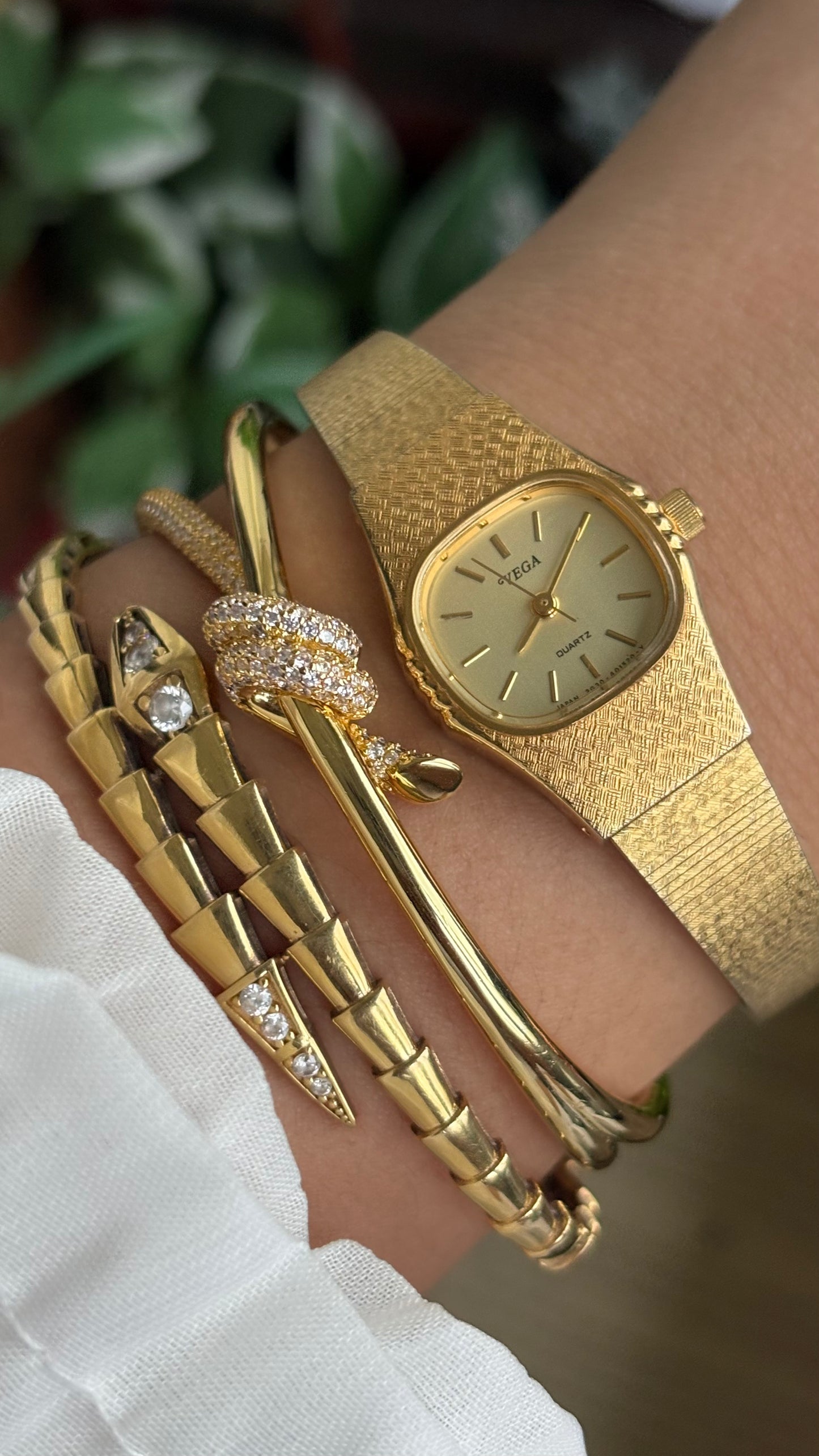 Vintage Dainty Vega Citizen Watch in Gold Tone