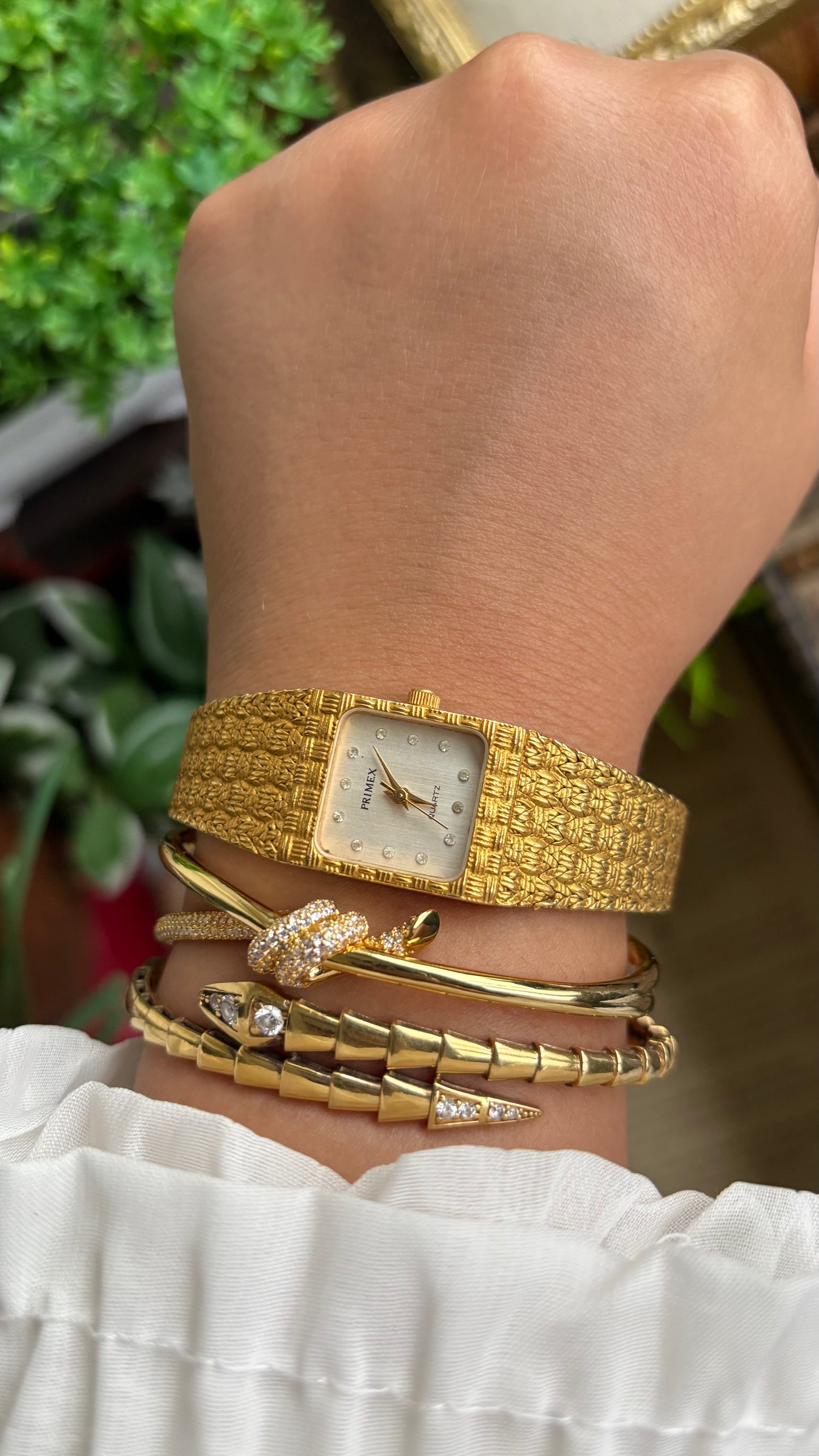 Vintage Primex Women’s Dress Watch in Gold Tone Beautiful Straps
