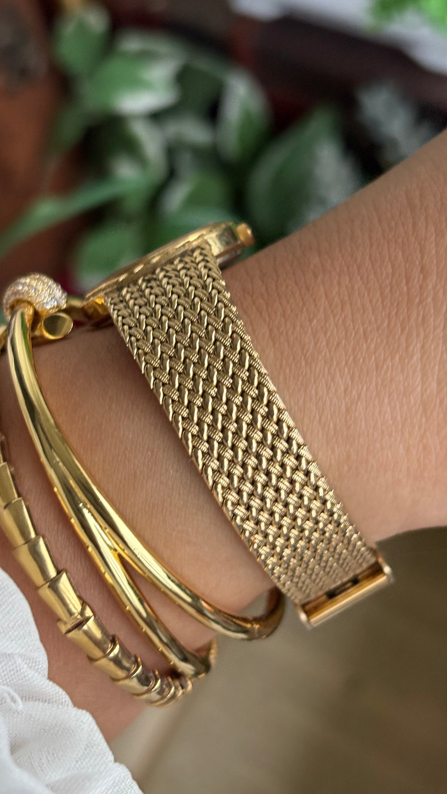 Vintage Nivada Watch in Gold Tone