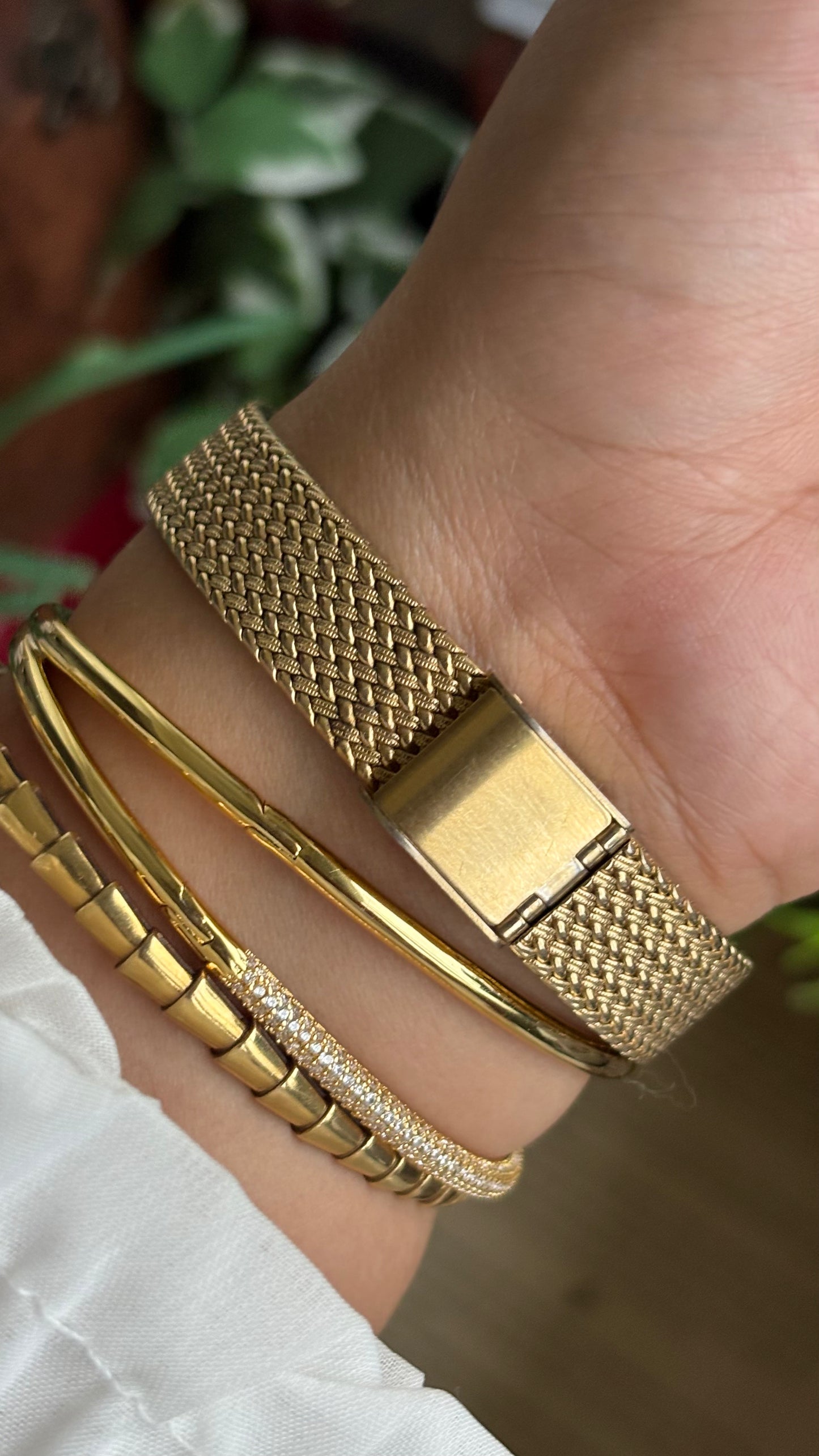 Vintage Nivada Watch in Gold Tone
