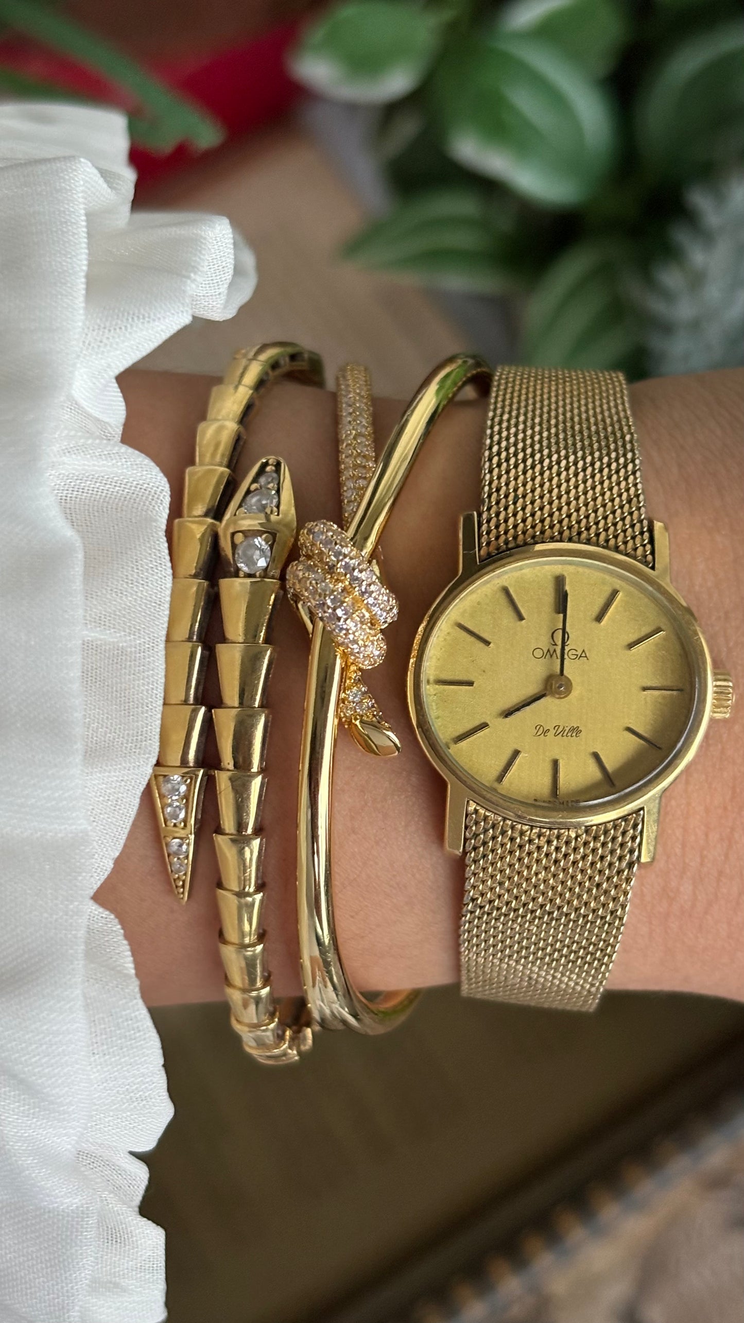 Vintage Omega De Ville Women’s Dress Watch in Gold Tone with Omega Box
