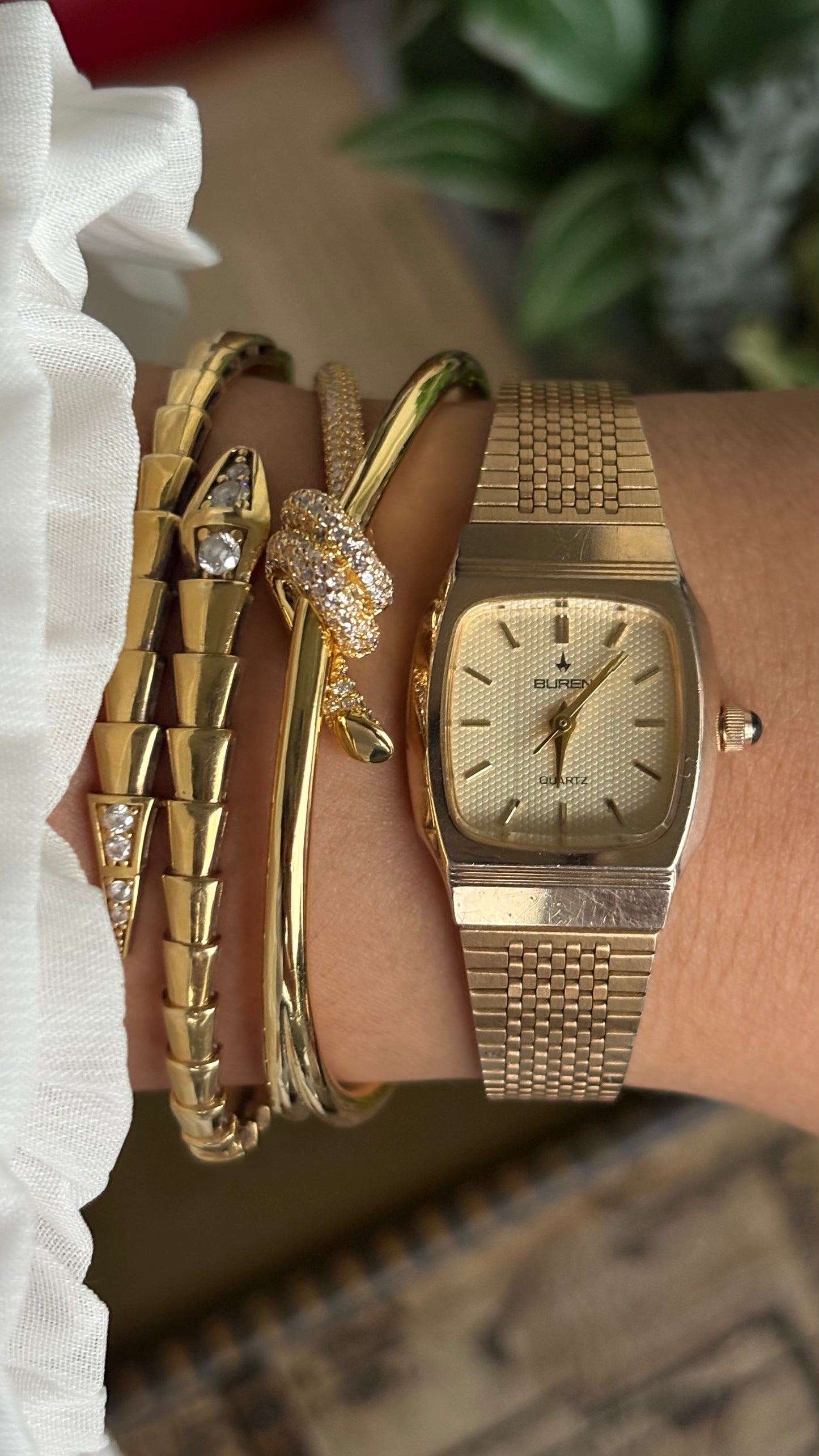 Vintage Buren Watch in Gold Tone Rare Textured Dial
