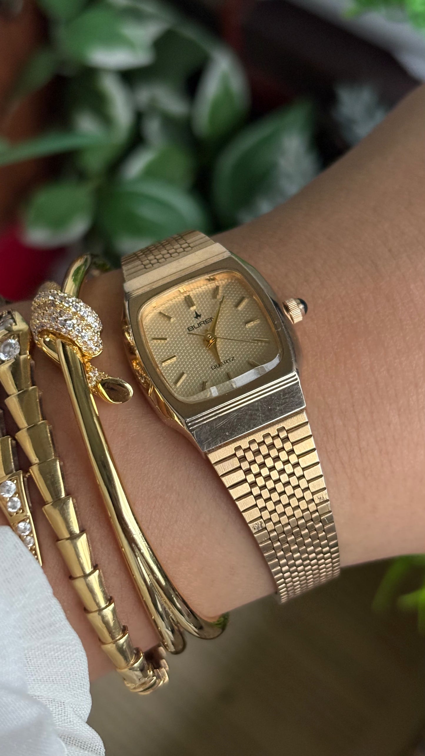 Vintage Buren Watch in Gold Tone Rare Textured Dial