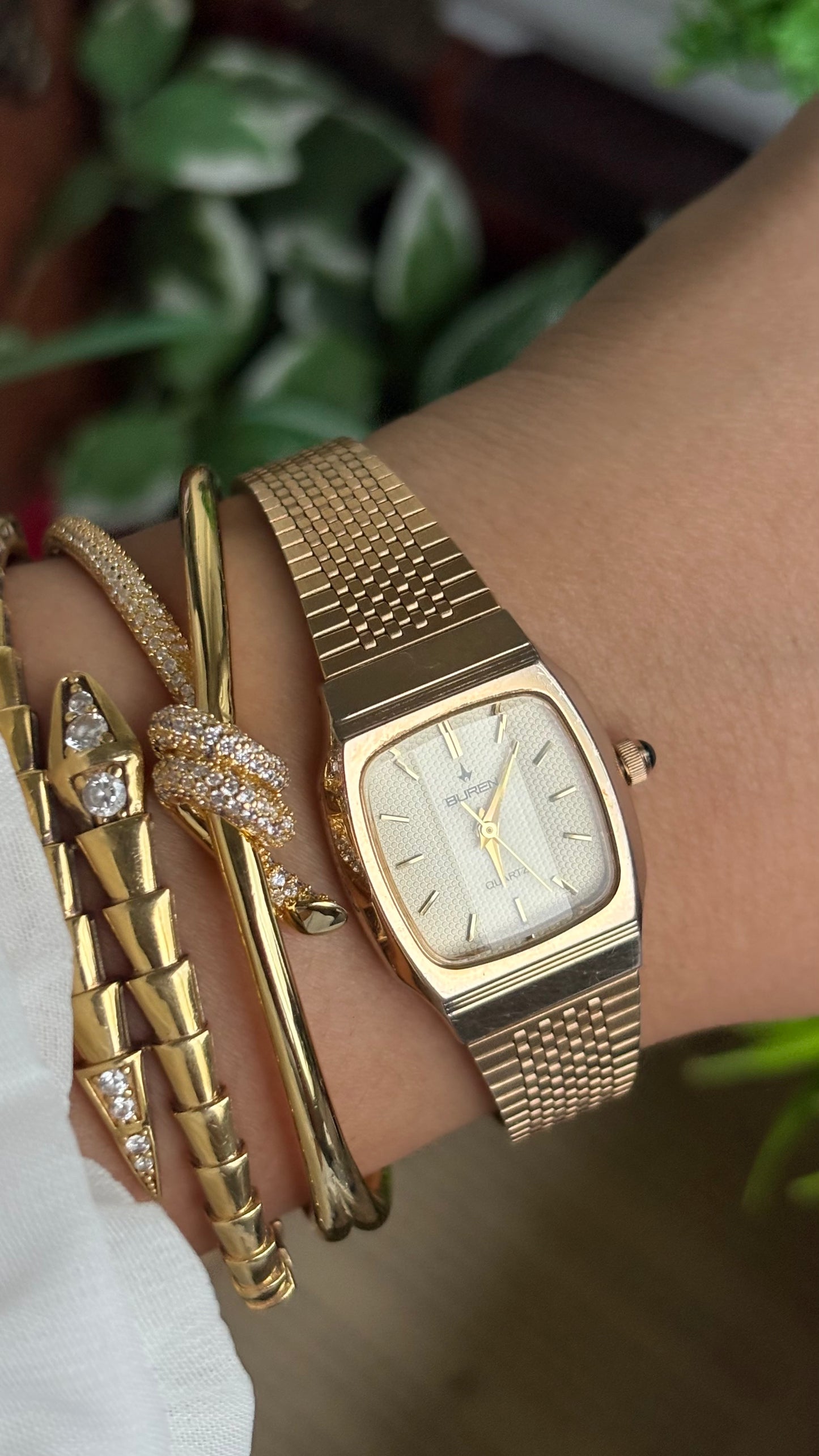 Vintage Buren Watch in Gold Tone Rare Textured Dial