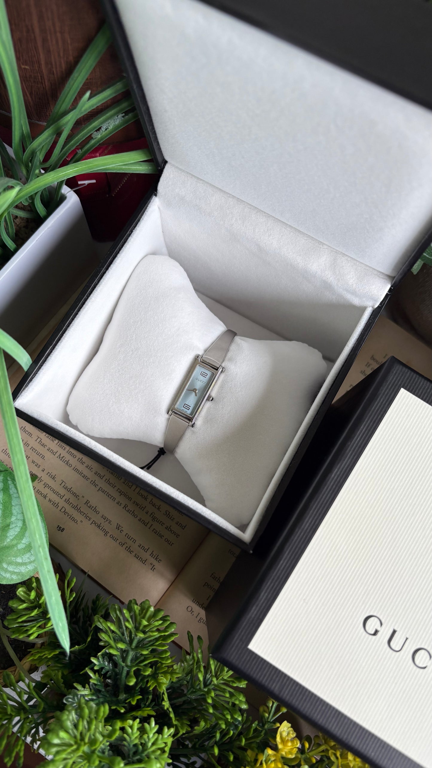 Vintage Gucci 1500L Watch in Silver Tone Baby Blue Dial with Gucci Box