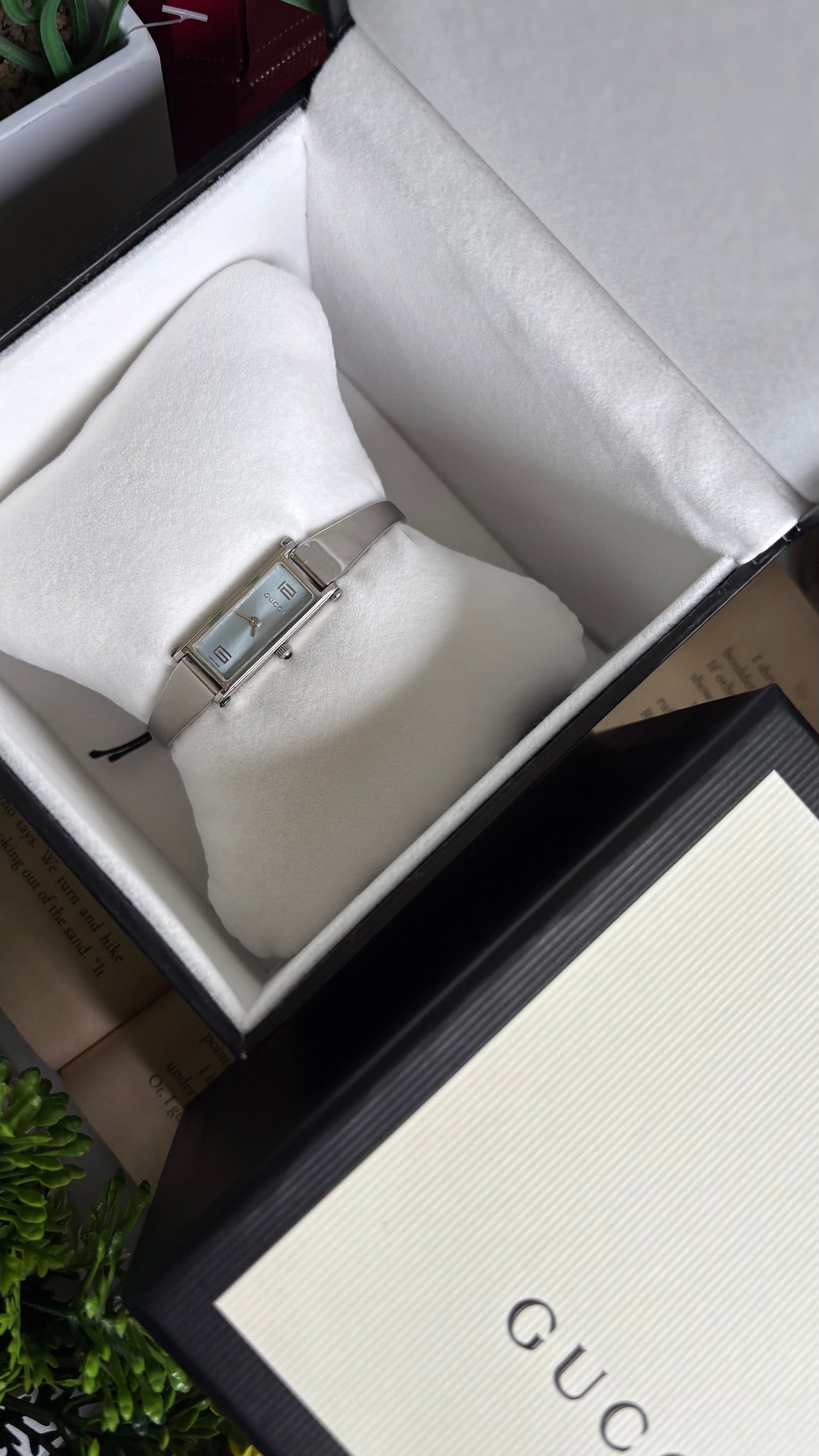 Vintage Gucci 1500L Watch in Silver Tone Baby Blue Dial with Gucci Box