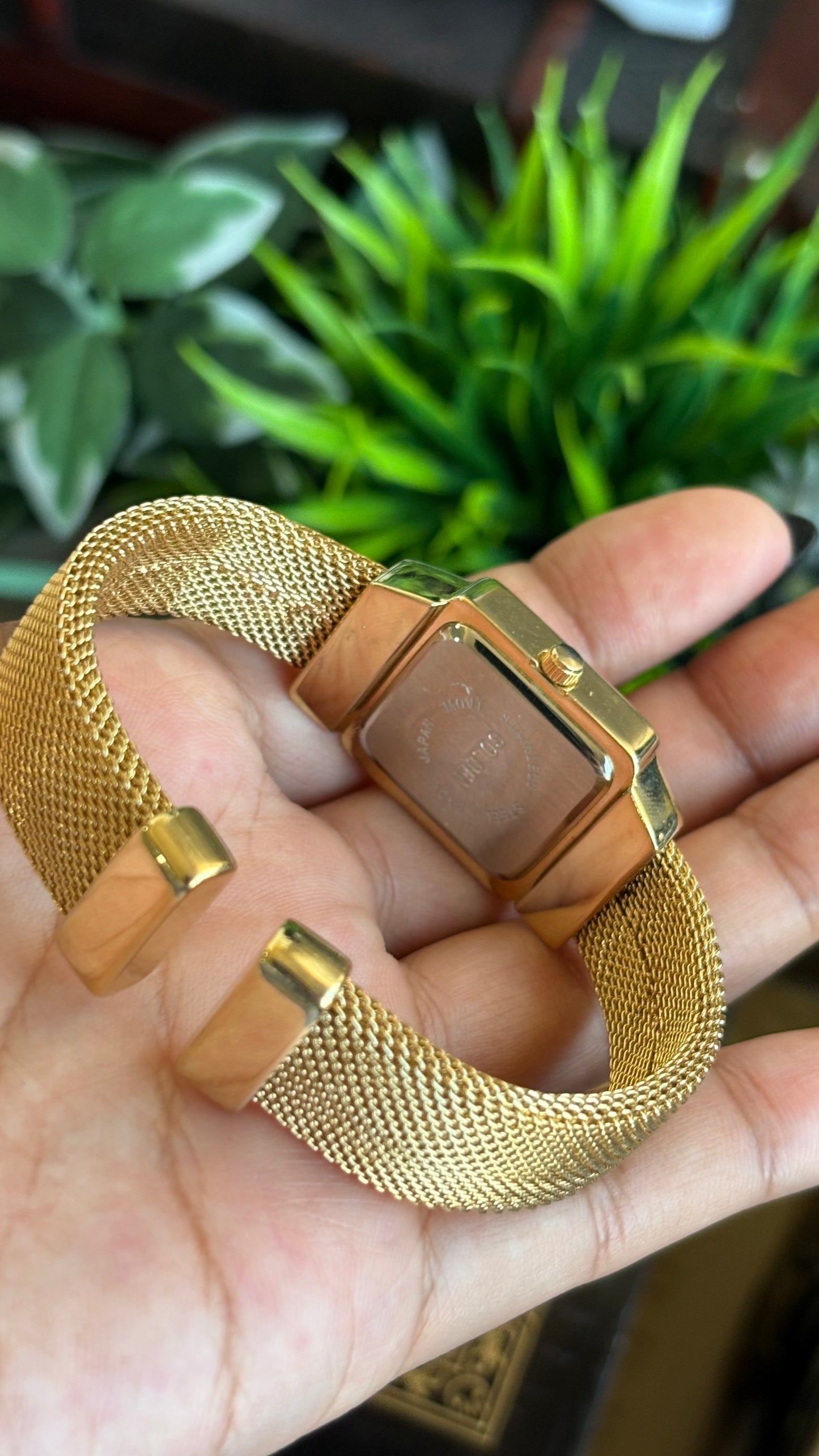 Vintage Golden Bangle Watch in Gold Tone Square Face