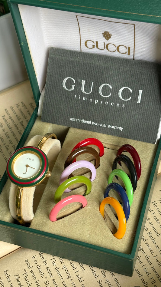 Vintage Gucci 1100L Interchangeable Bezel Set Bangle Watch in Gold Tone