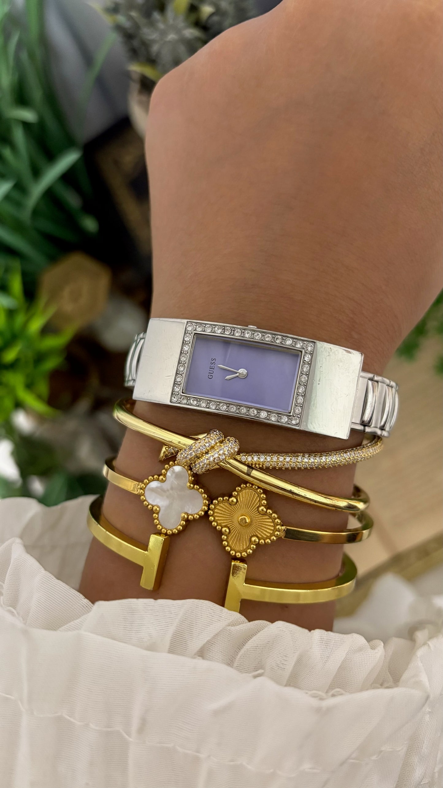 Vintage Guess Purple Dial Expandable Band Watch in Silver Tone Quartz