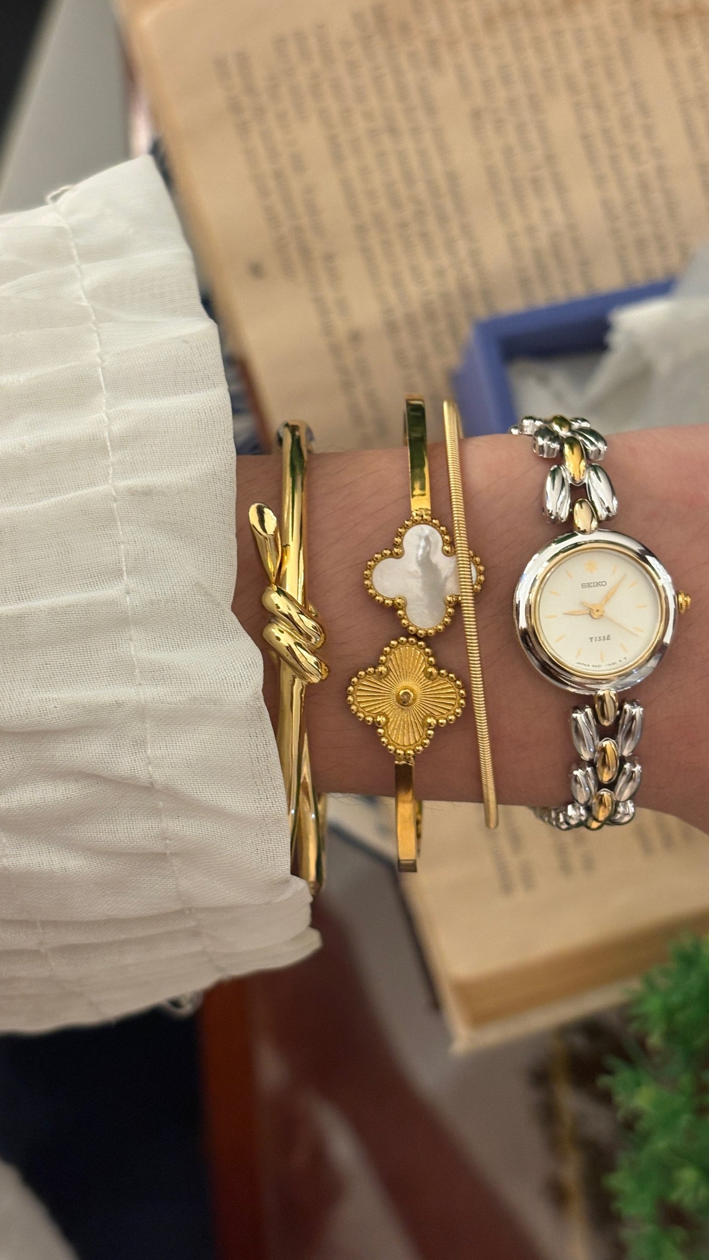 Extremely Rare Boxed Vintage Seiko Tisse Watch in Two-Tone Quartz