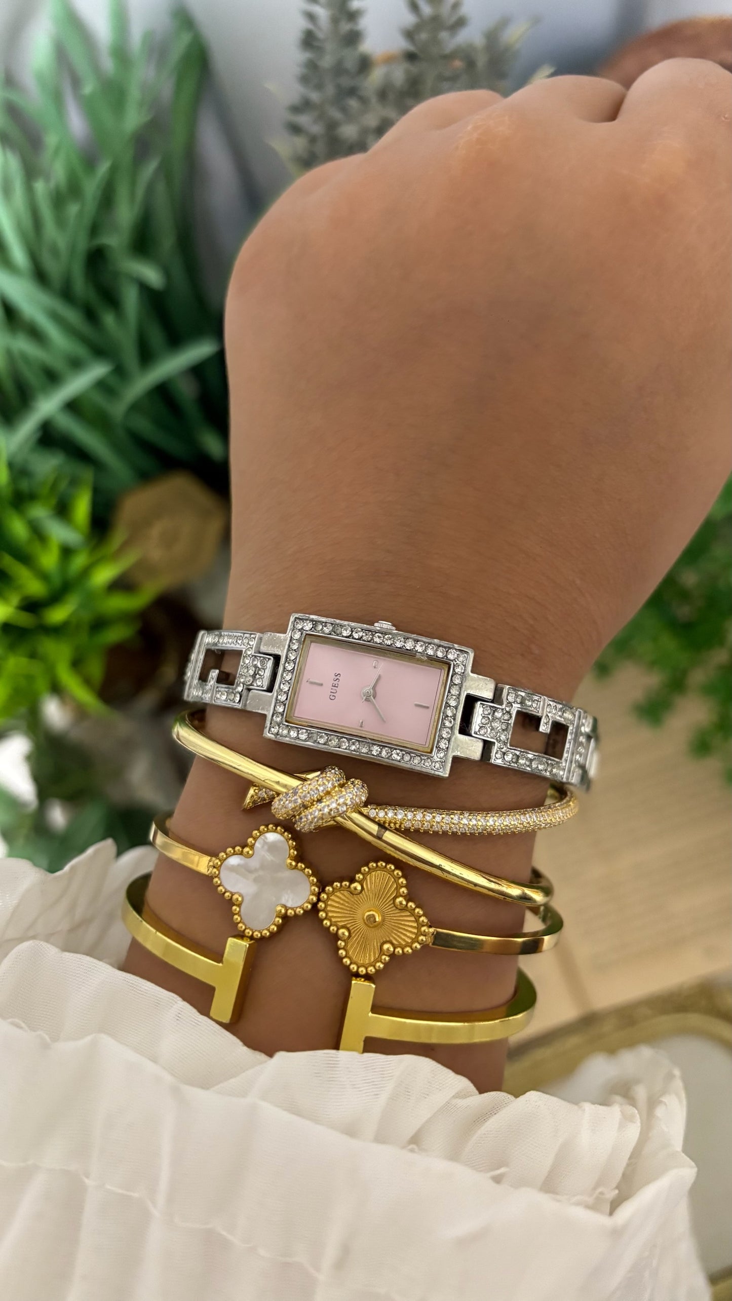 Vintage Guess Pink Dial Logo Bracelet Watch in Silver Tone Quartz