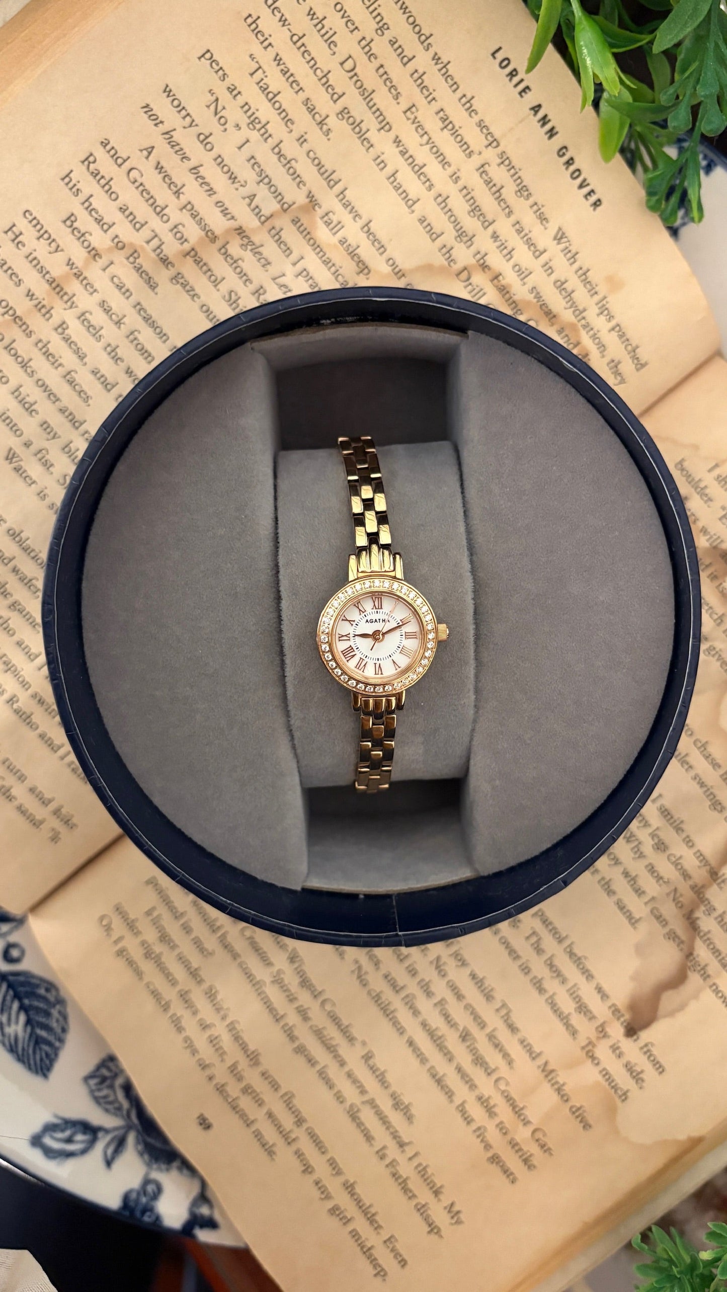 Rare Boxed Vintage Agatha Paris Rhinestone Bezel Watch in Rose Gold Tone Quartz