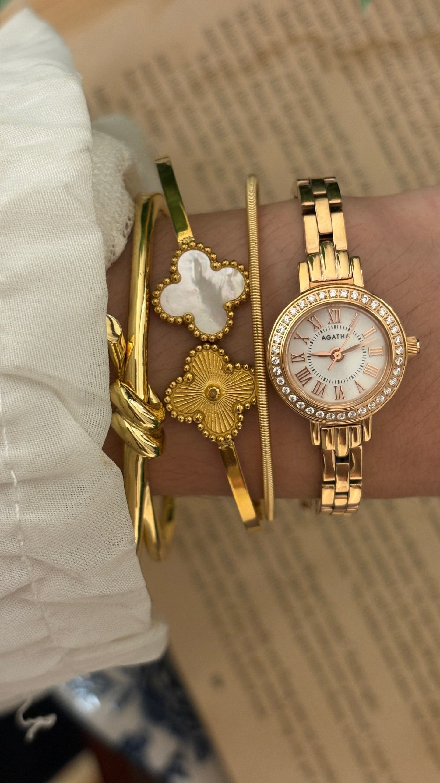 Rare Boxed Vintage Agatha Paris Rhinestone Bezel Watch in Rose Gold Tone Quartz