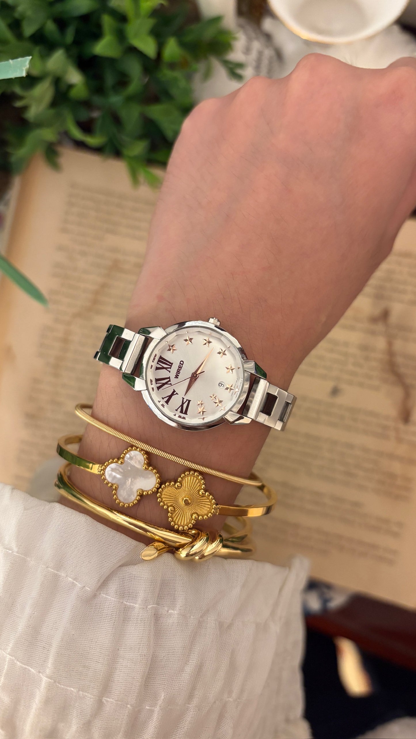 Rare Boxed Vintage Wire by Citizen Solar Watch in Silver Tone Quartz