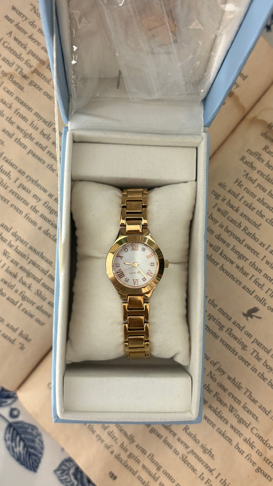 Boxed Dainty Vintage Canal 4C Classic Watch in Gold Tone Quartz